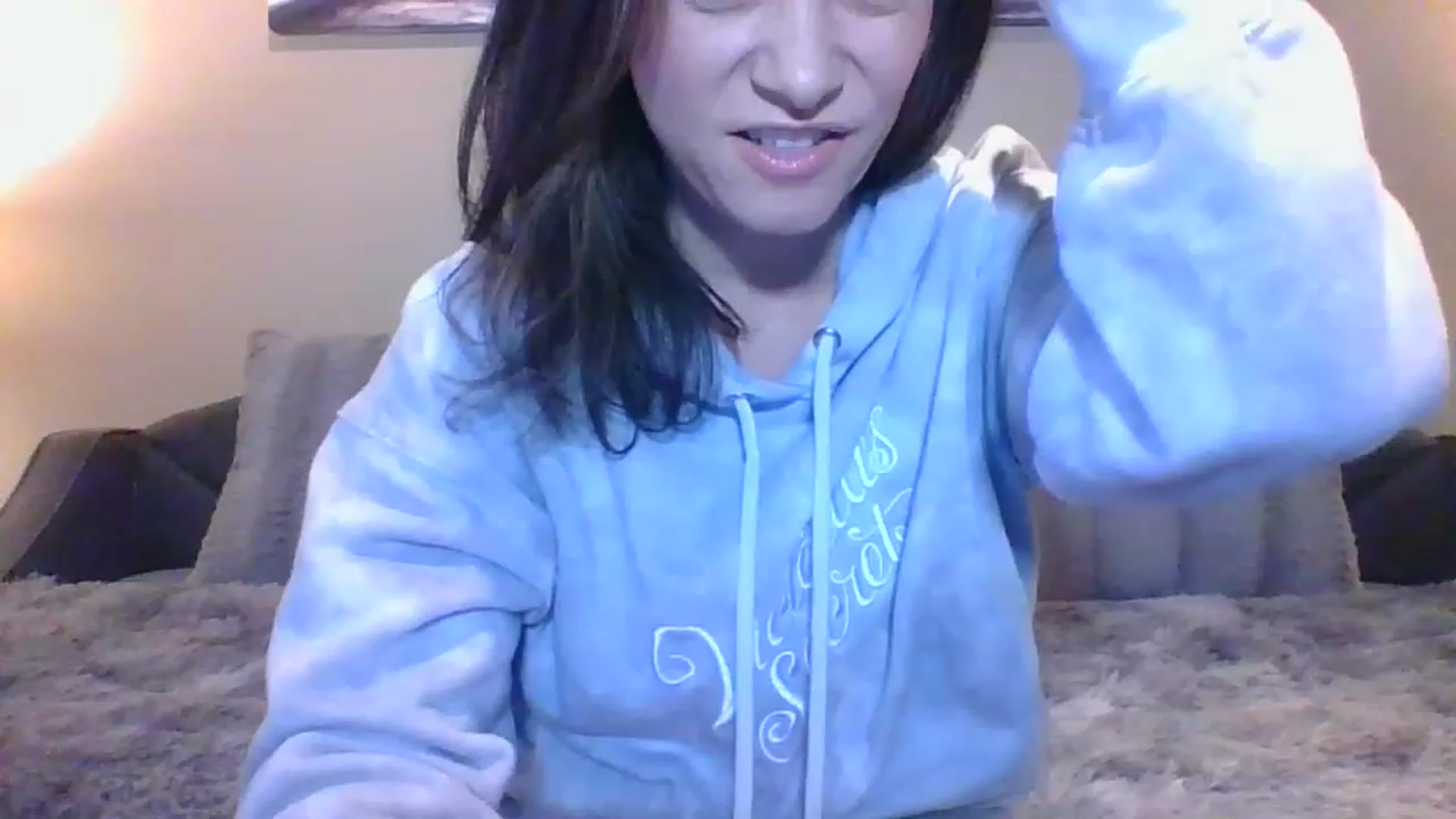 Gallery image thumbnail from LVDOLL's myfreecams stream on, 12/18/2022, 23:03 image 20 of 20