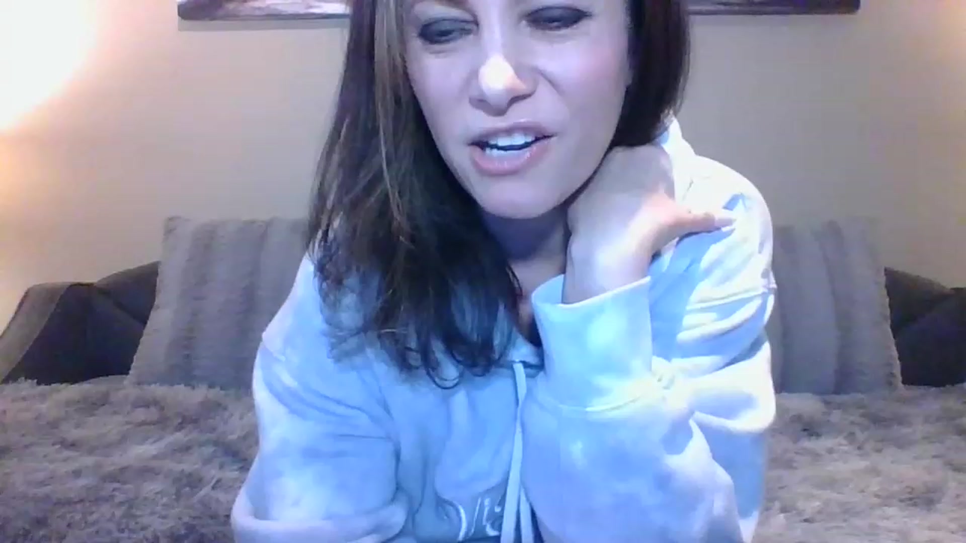Gallery image thumbnail from LVDOLL's myfreecams stream on, 12/18/2022, 23:03 image 16 of 20