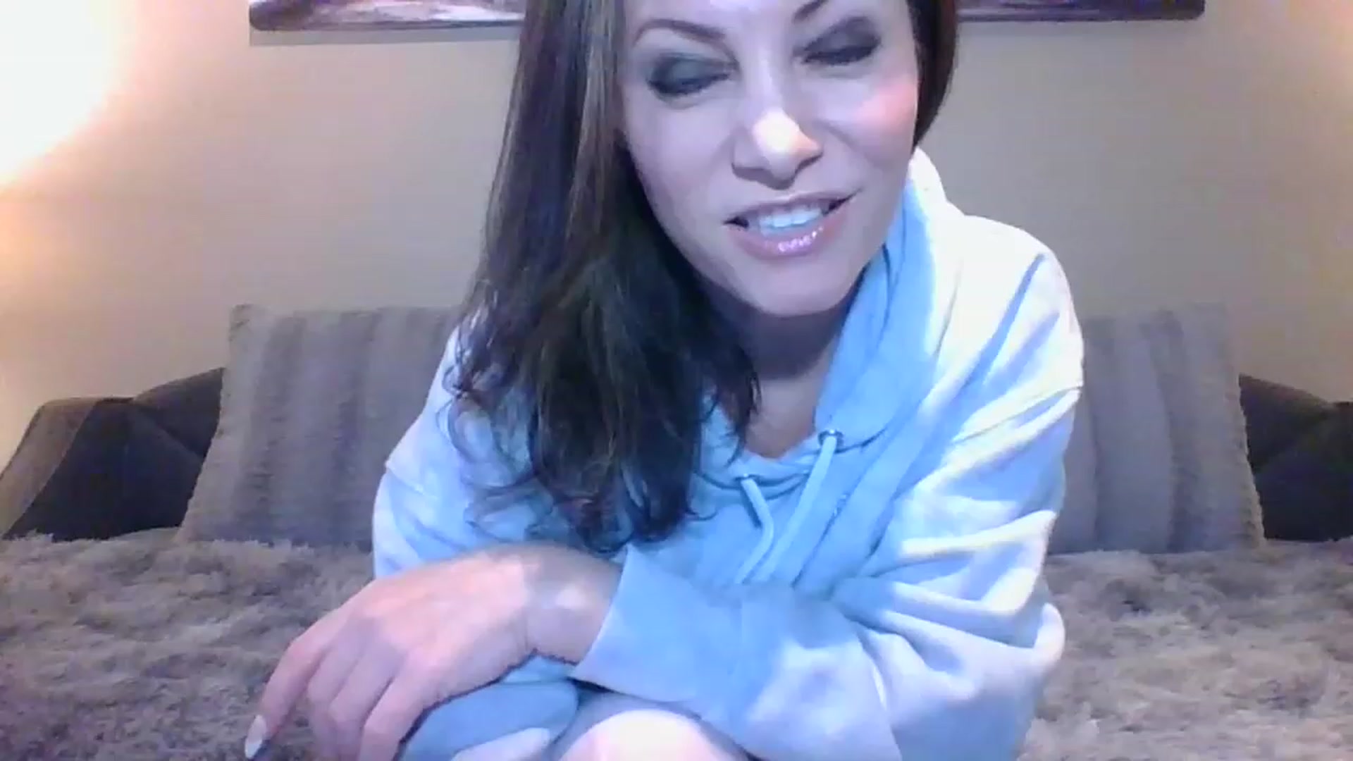 Gallery image thumbnail from LVDOLL's myfreecams stream on, 12/18/2022, 23:03 image 1 of 20