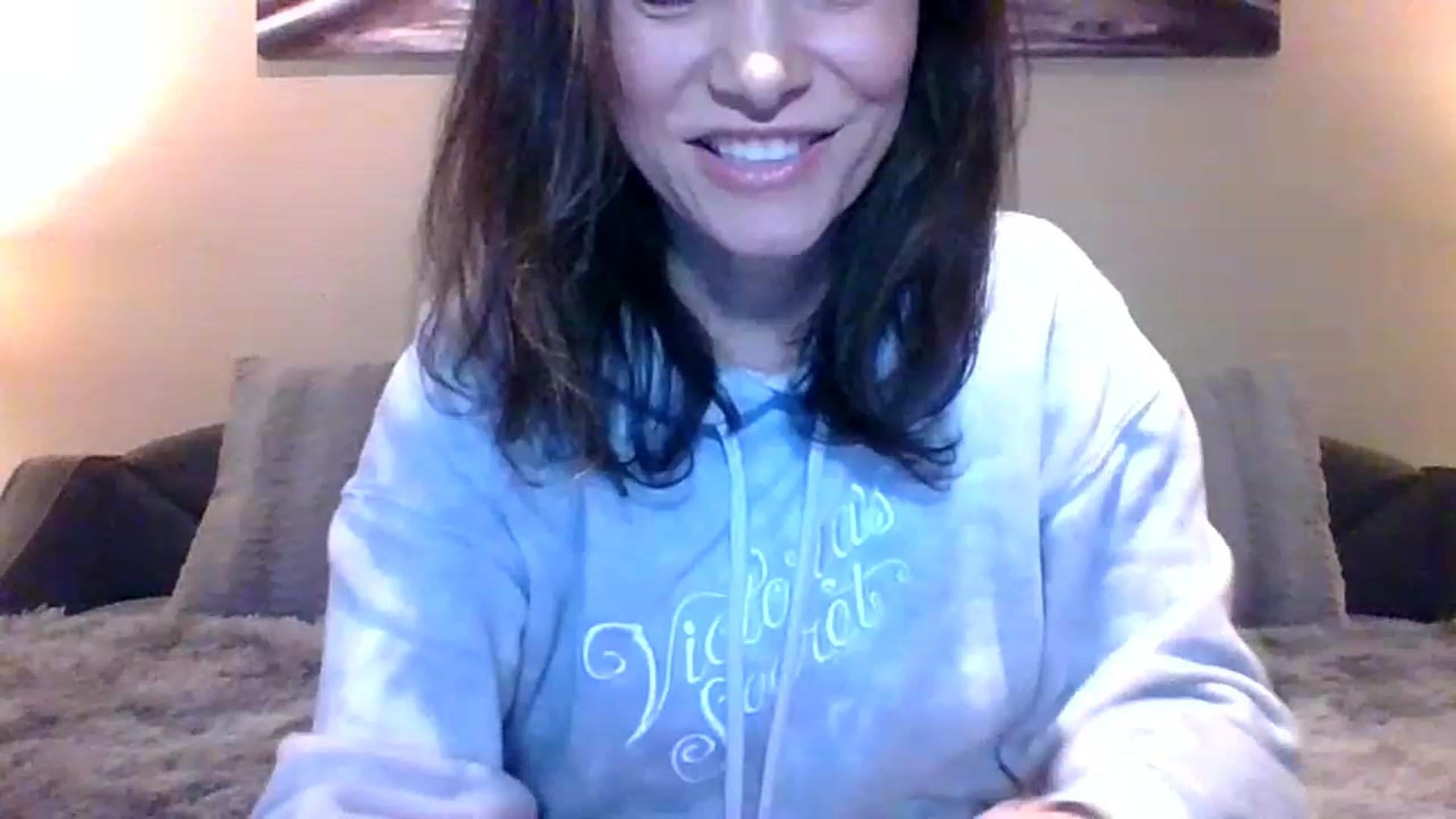 Gallery image thumbnail from LVDOLL's myfreecams stream on, 12/19/2022, 24:07 image 13 of 20