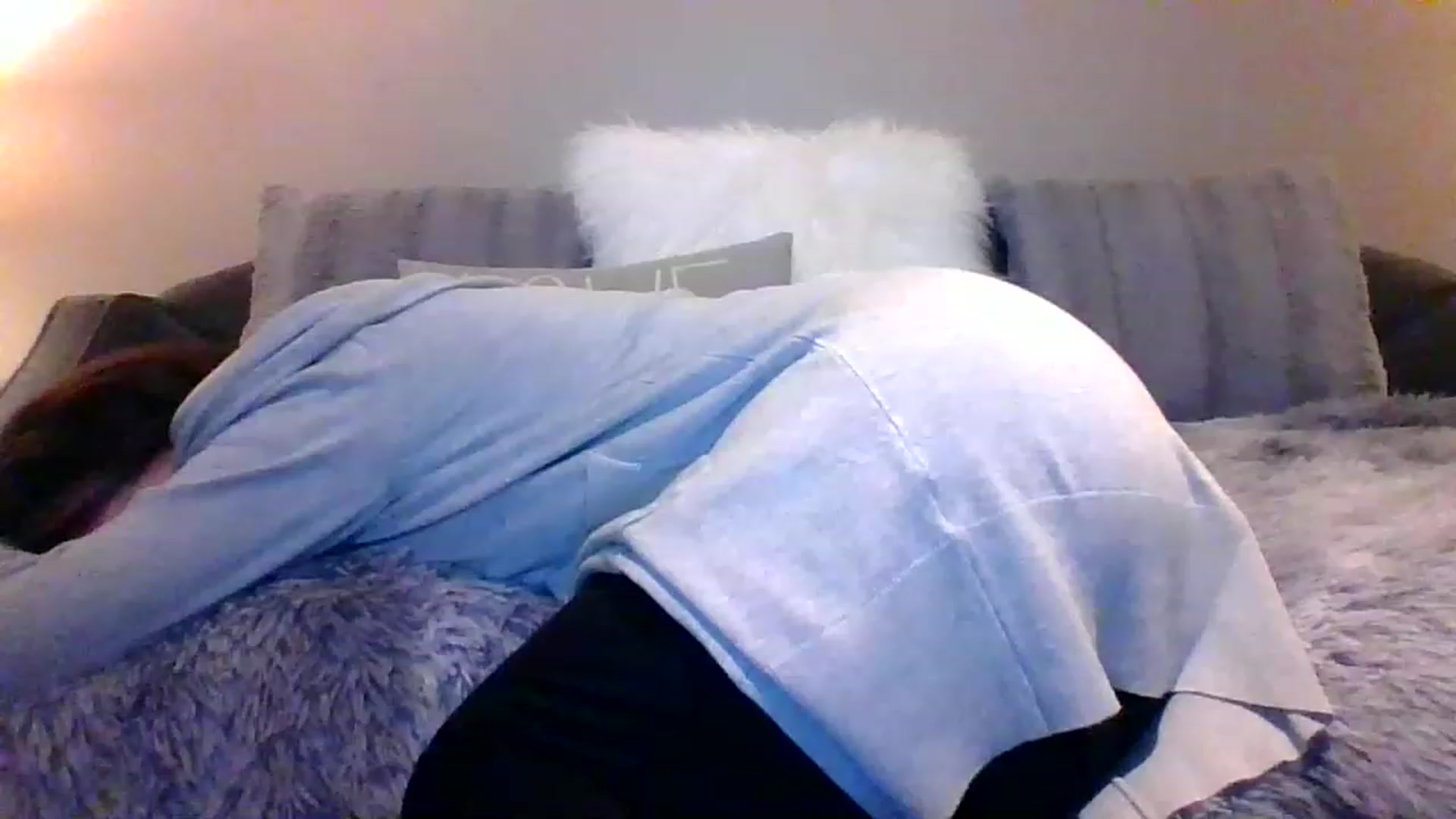 Gallery image thumbnail from LVDOLL's myfreecams stream on, 12/19/2022, 05:41 image 17 of 20