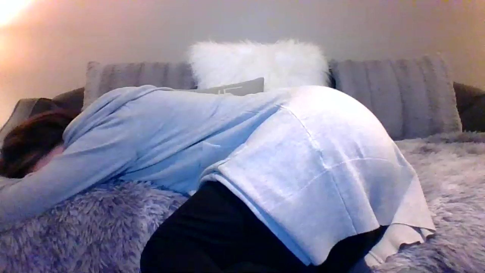 Gallery image thumbnail from LVDOLL's myfreecams stream on, 12/19/2022, 05:41 image 14 of 20