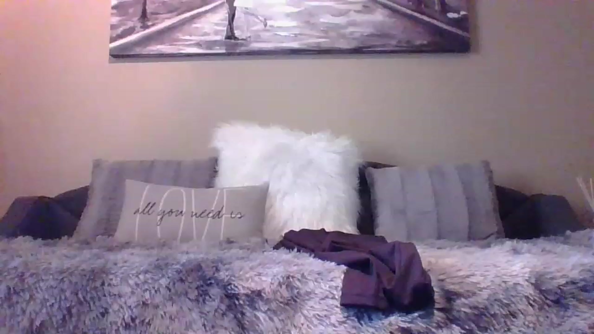 Gallery image thumbnail from LVDOLL's myfreecams stream on, 12/19/2022, 20:16 image 20 of 20