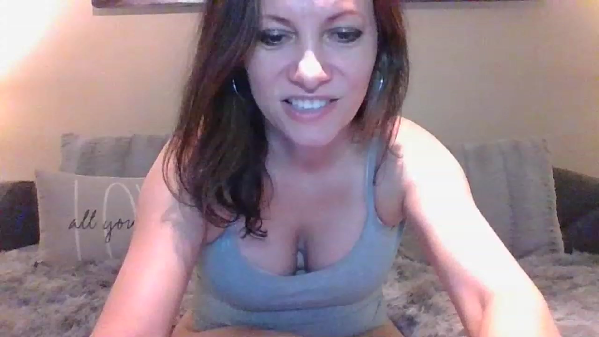 Gallery image thumbnail from LVDOLL's myfreecams stream on, 12/20/2022, 07:49 image 5 of 20