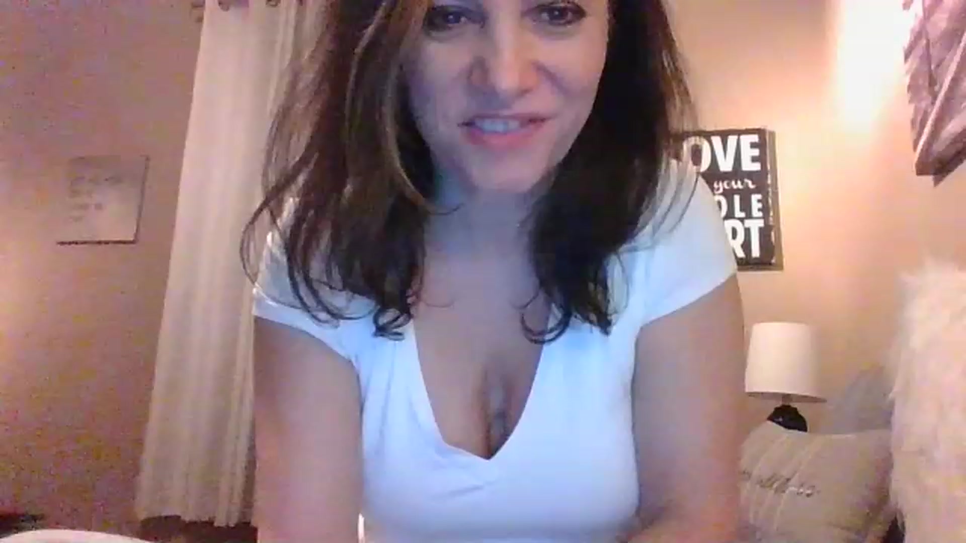 Gallery image thumbnail from LVDOLL's myfreecams stream on, 12/20/2022, 09:08 image 4 of 20