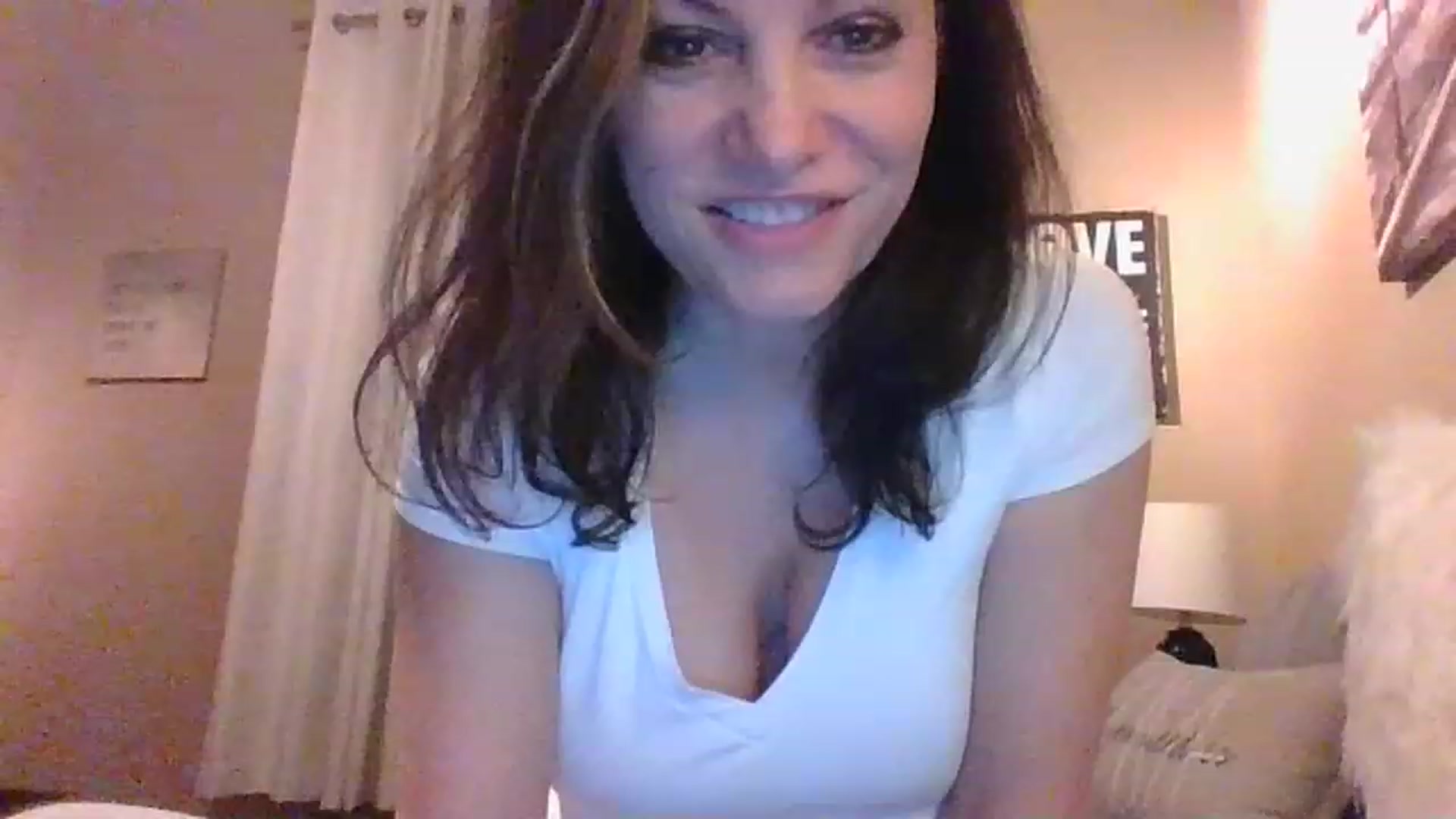 Gallery image thumbnail from LVDOLL's myfreecams stream on, 12/20/2022, 09:08 image 3 of 20
