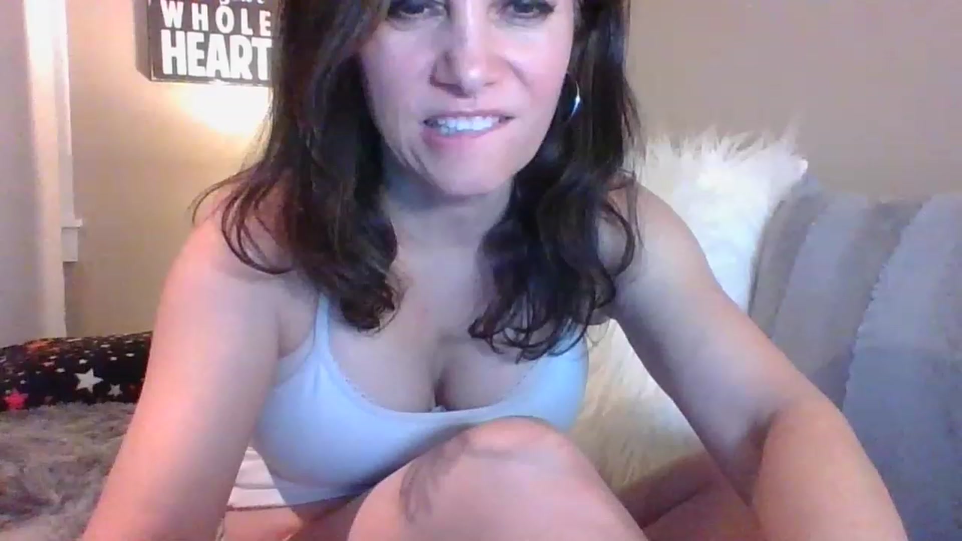 Gallery image thumbnail from LVDOLL's myfreecams stream on, 12/27/2022, 08:05 image 13 of 20