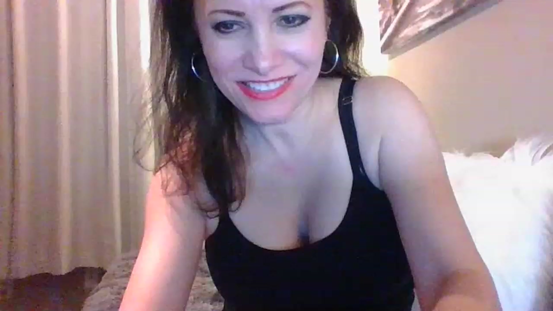 Gallery image thumbnail from LVDOLL's myfreecams stream on, 12/28/2022, 01:43 image 1 of 20