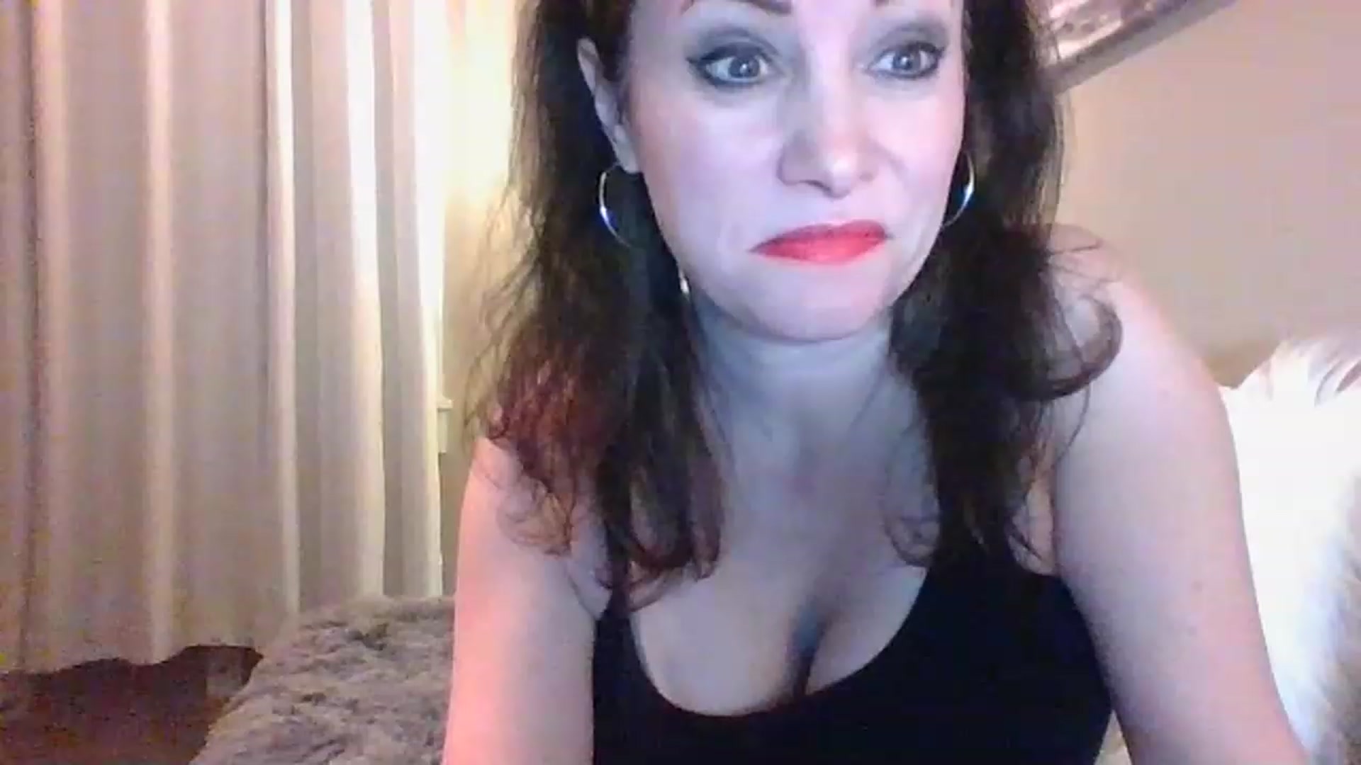 Gallery image thumbnail from LVDOLL's myfreecams stream on, 12/28/2022, 01:43 image 8 of 20