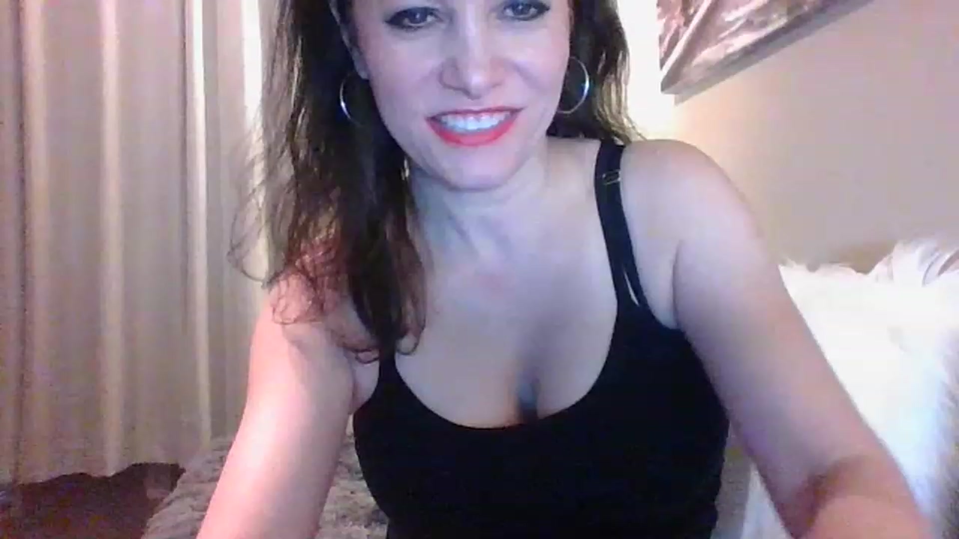Gallery image thumbnail from LVDOLL's myfreecams stream on, 12/28/2022, 01:43 image 2 of 20