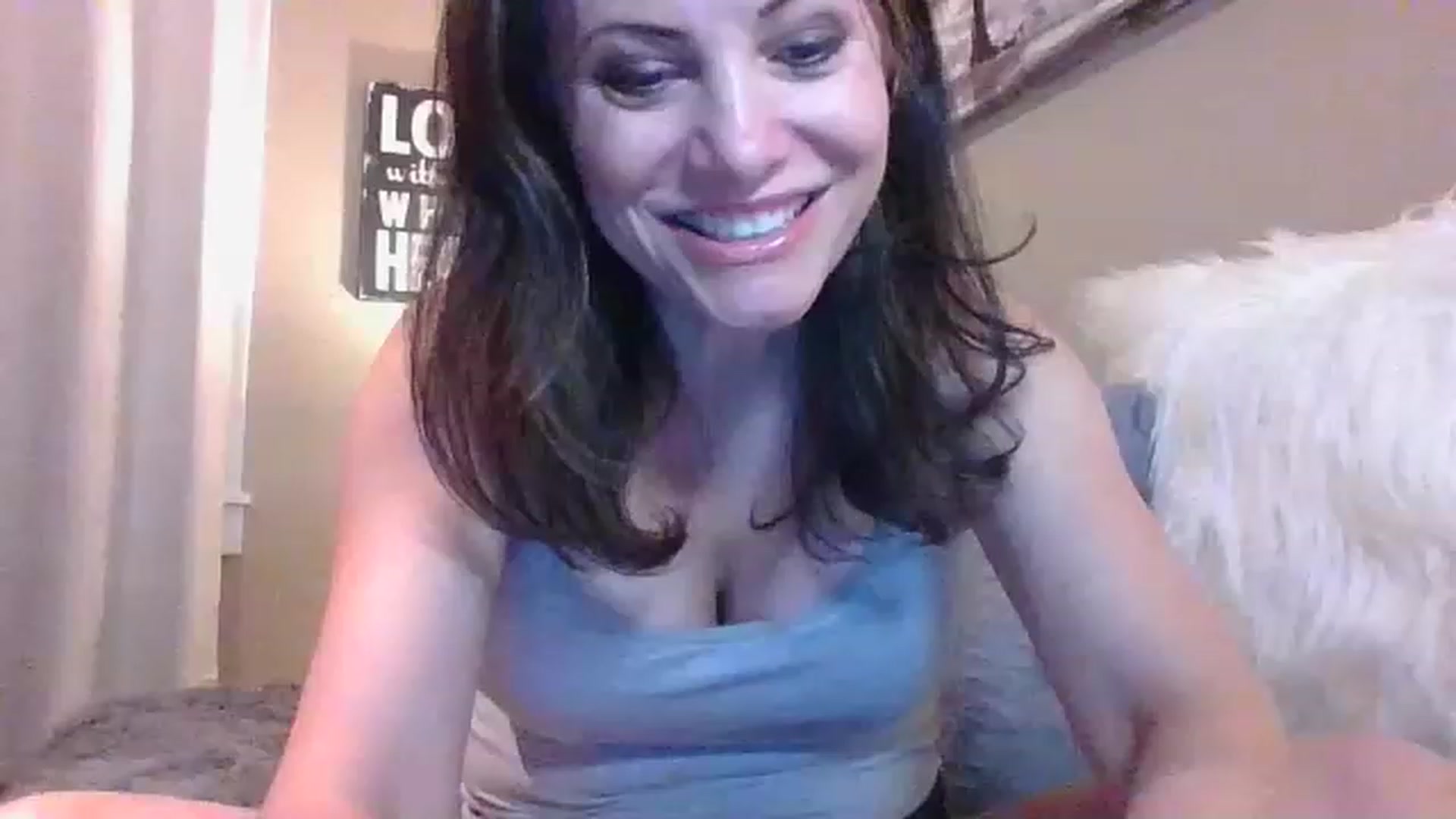 Gallery image thumbnail from LVDOLL's myfreecams stream on, 12/29/2022, 07:15 image 14 of 20