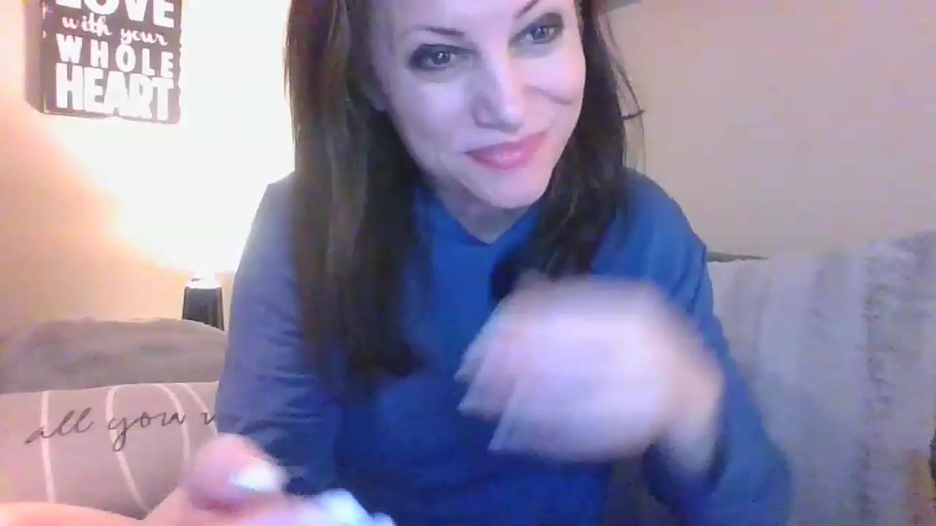 Gallery image thumbnail from LVDOLL's myfreecams stream on, 12/31/2022, 08:00 image 11 of 20