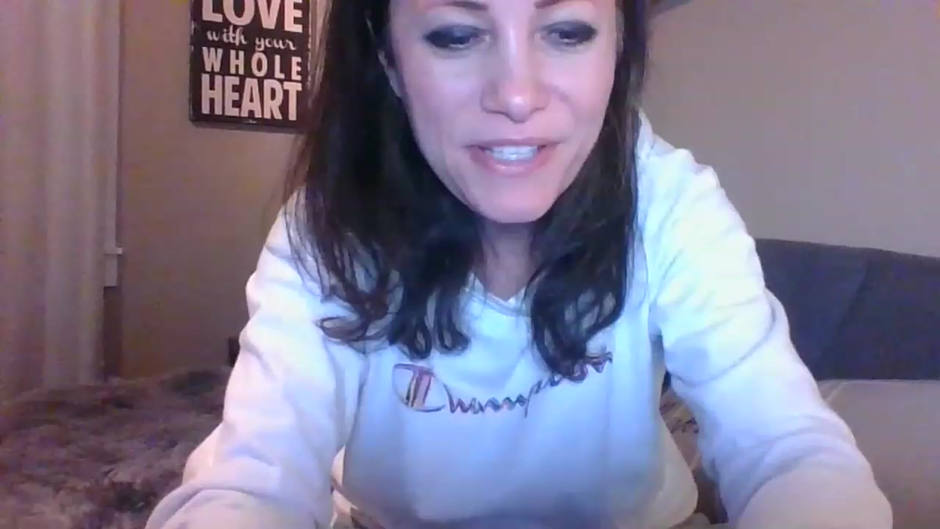 Gallery image thumbnail from LVDOLL's myfreecams stream on, 01/04/2023, 03:42 image 7 of 20