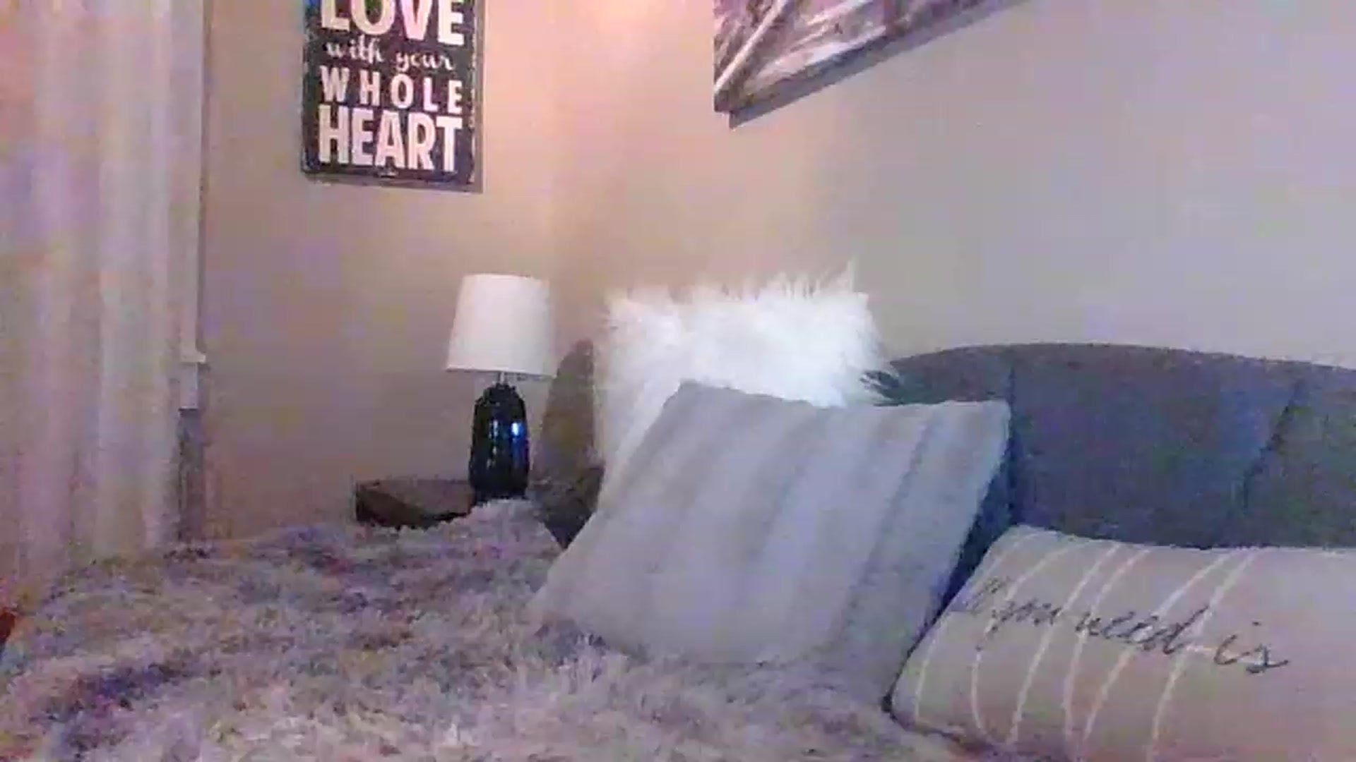 Gallery image thumbnail from LVDOLL's myfreecams stream on, 01/04/2023, 04:16 image 1 of 20