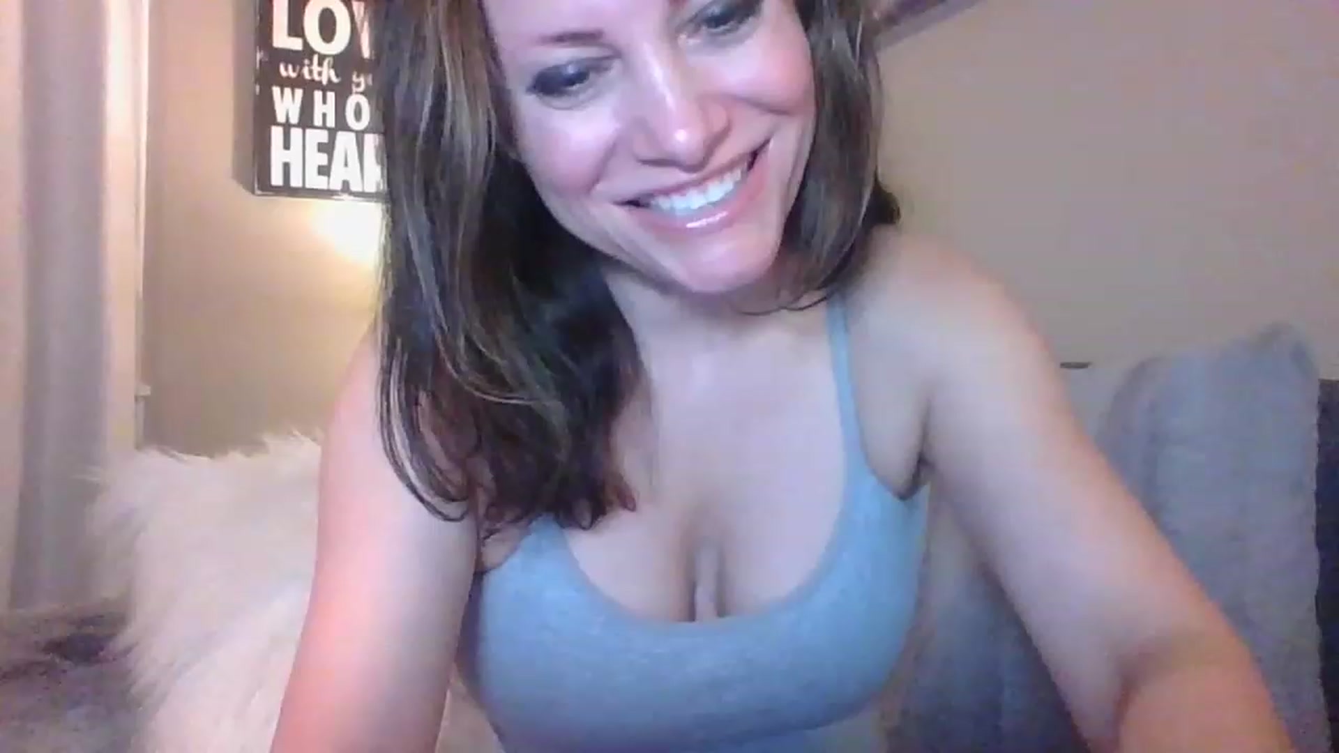 Gallery image thumbnail from LVDOLL's myfreecams stream on, 01/04/2023, 07:41 image 5 of 20