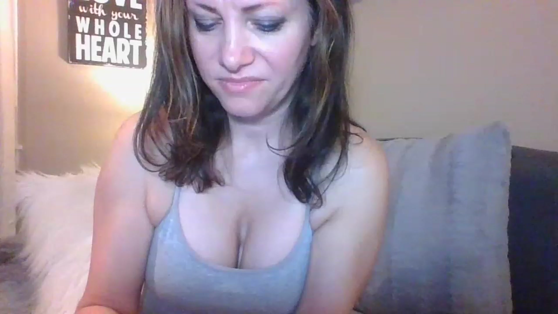 Gallery image thumbnail from LVDOLL's myfreecams stream on, 01/04/2023, 07:41 image 13 of 20