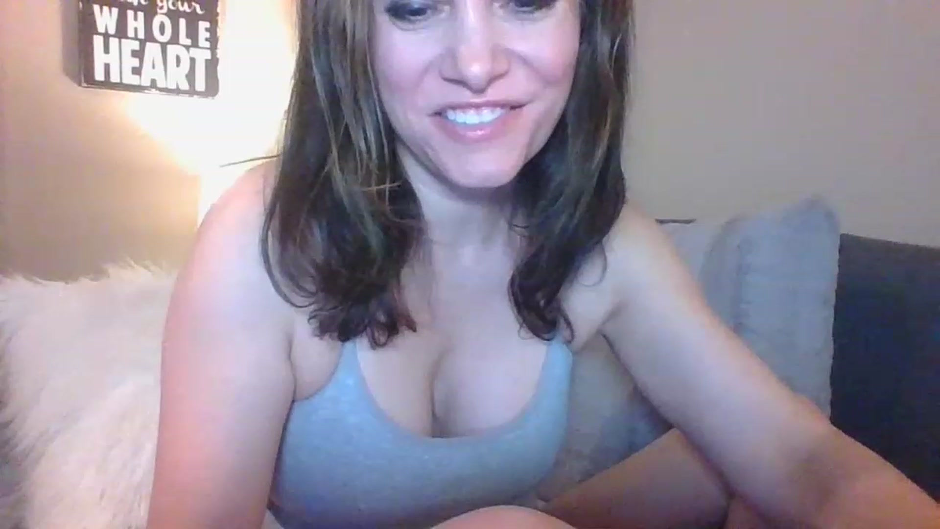 Gallery image thumbnail from LVDOLL's myfreecams stream on, 01/04/2023, 07:41 image 11 of 20