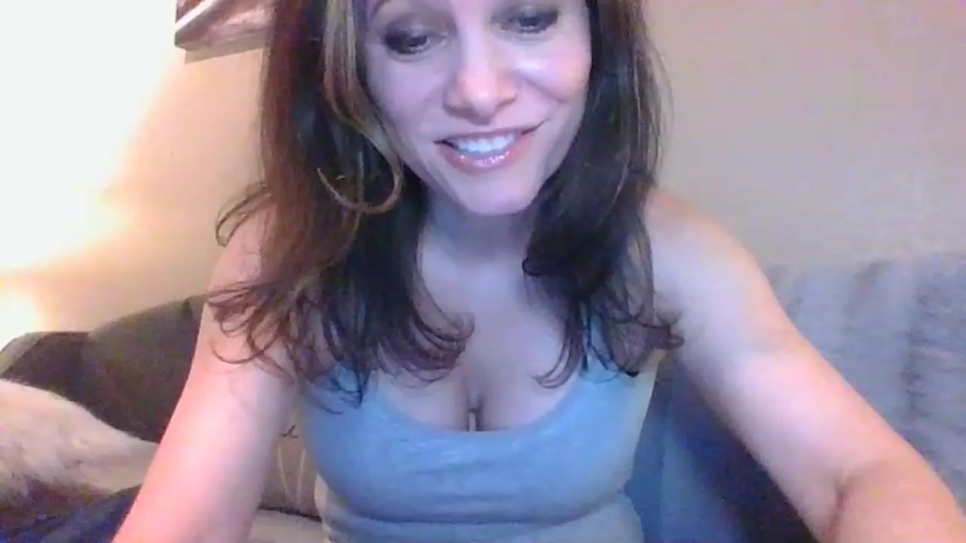 Gallery image thumbnail from LVDOLL's myfreecams stream on, 01/05/2023, 01:20 image 8 of 20