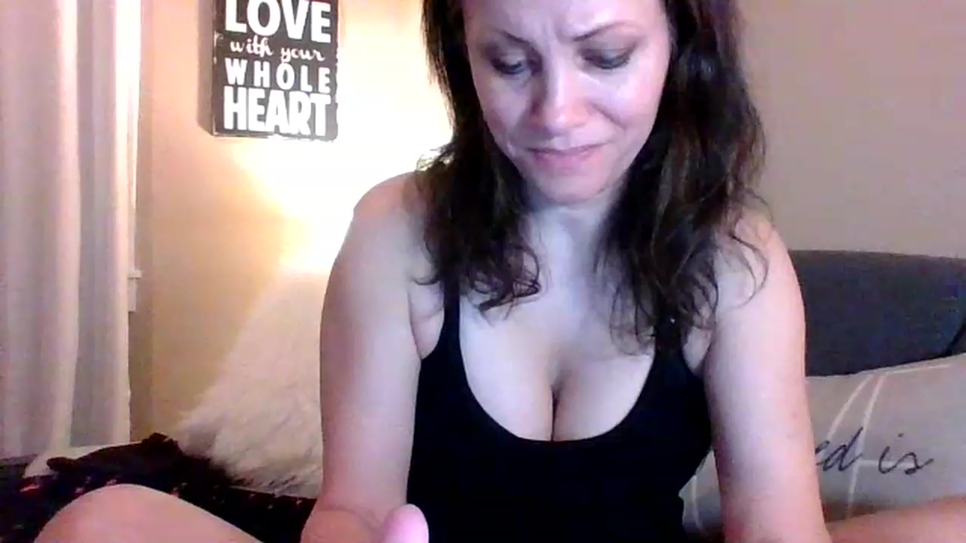 Gallery image thumbnail from LVDOLL's myfreecams stream on, 01/12/2023, 07:46 image 8 of 20