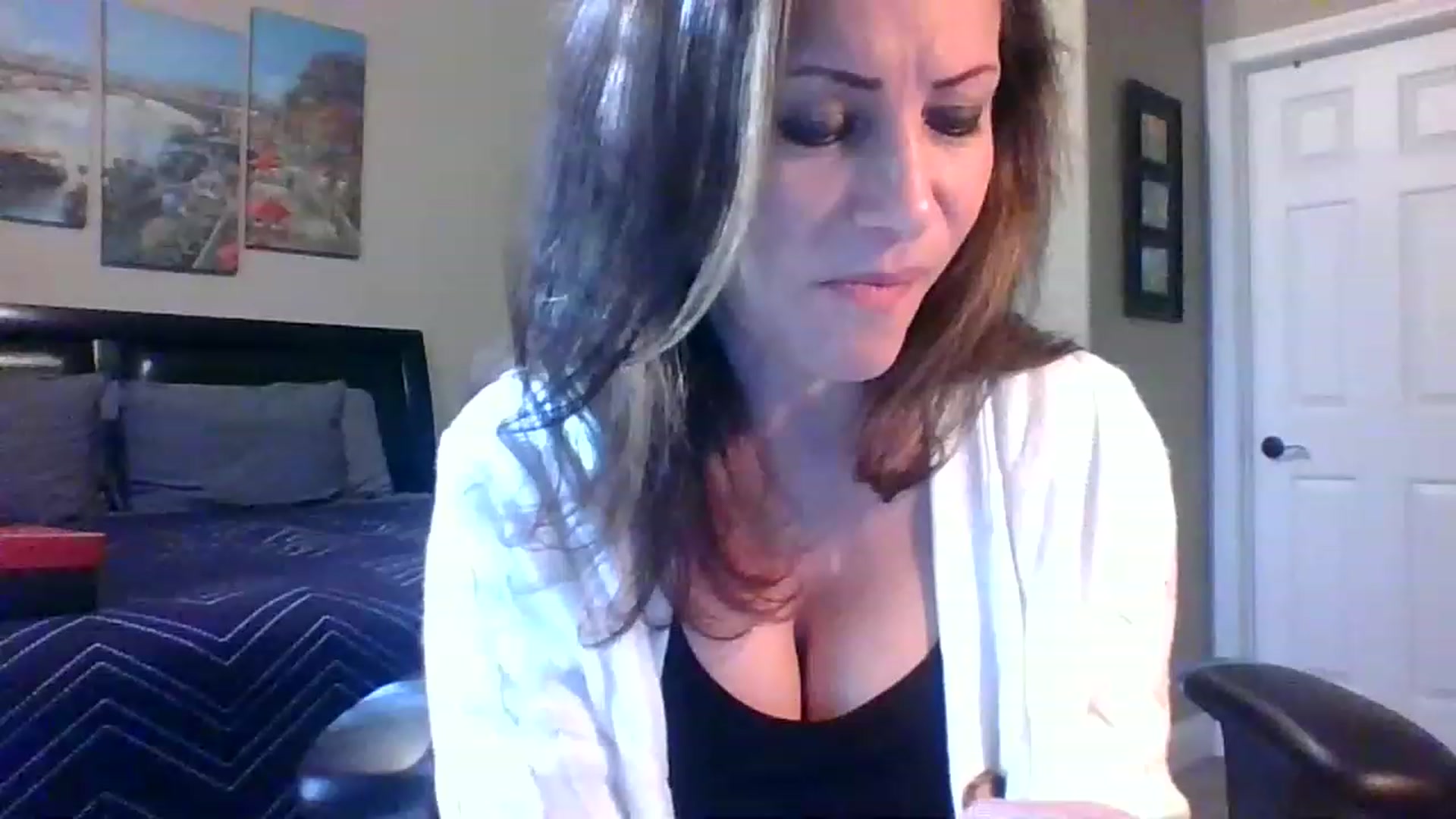 Gallery image thumbnail from LVDOLL's myfreecams stream on, 01/27/2023, 22:10 image 10 of 20