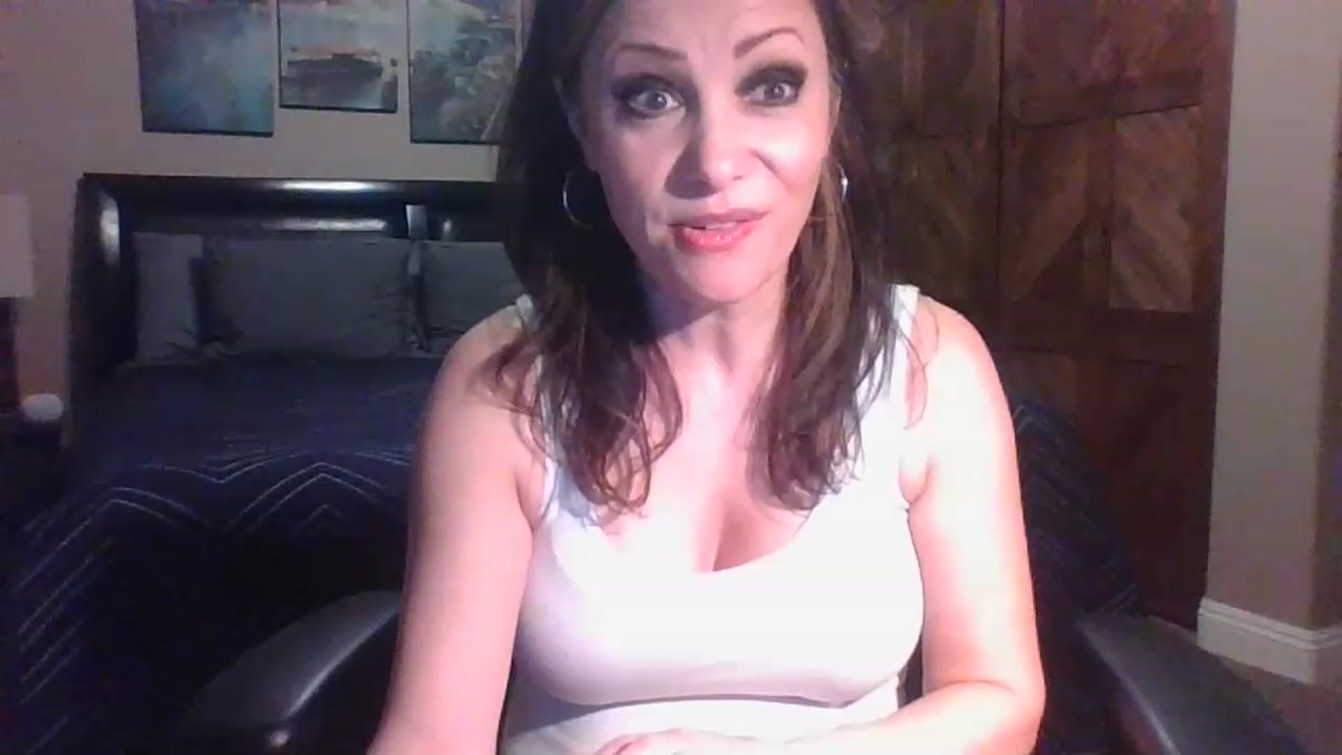 Gallery image thumbnail from LVDOLL's myfreecams stream on, 01/29/2023, 05:03 image 10 of 20