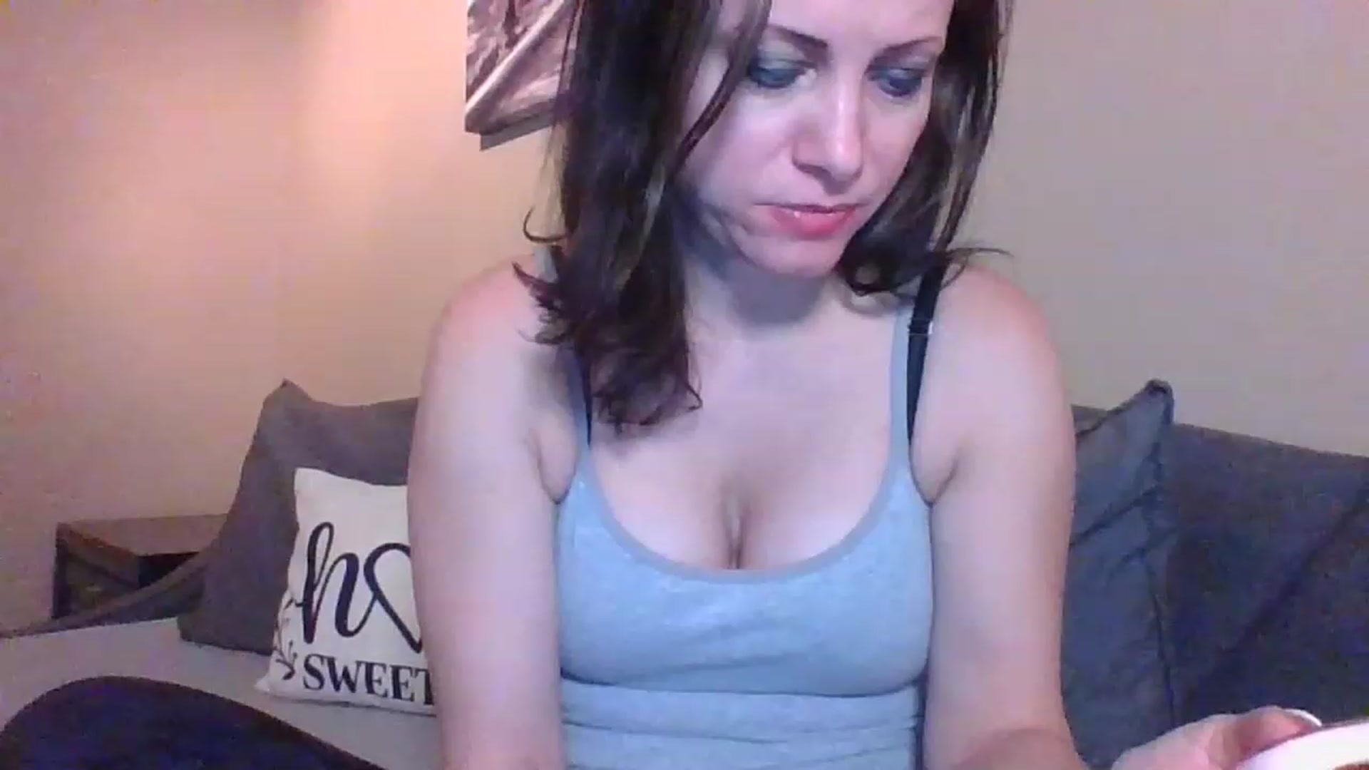 Gallery image thumbnail from LVDOLL's myfreecams stream on, 02/24/2023, 06:25 image 3 of 20