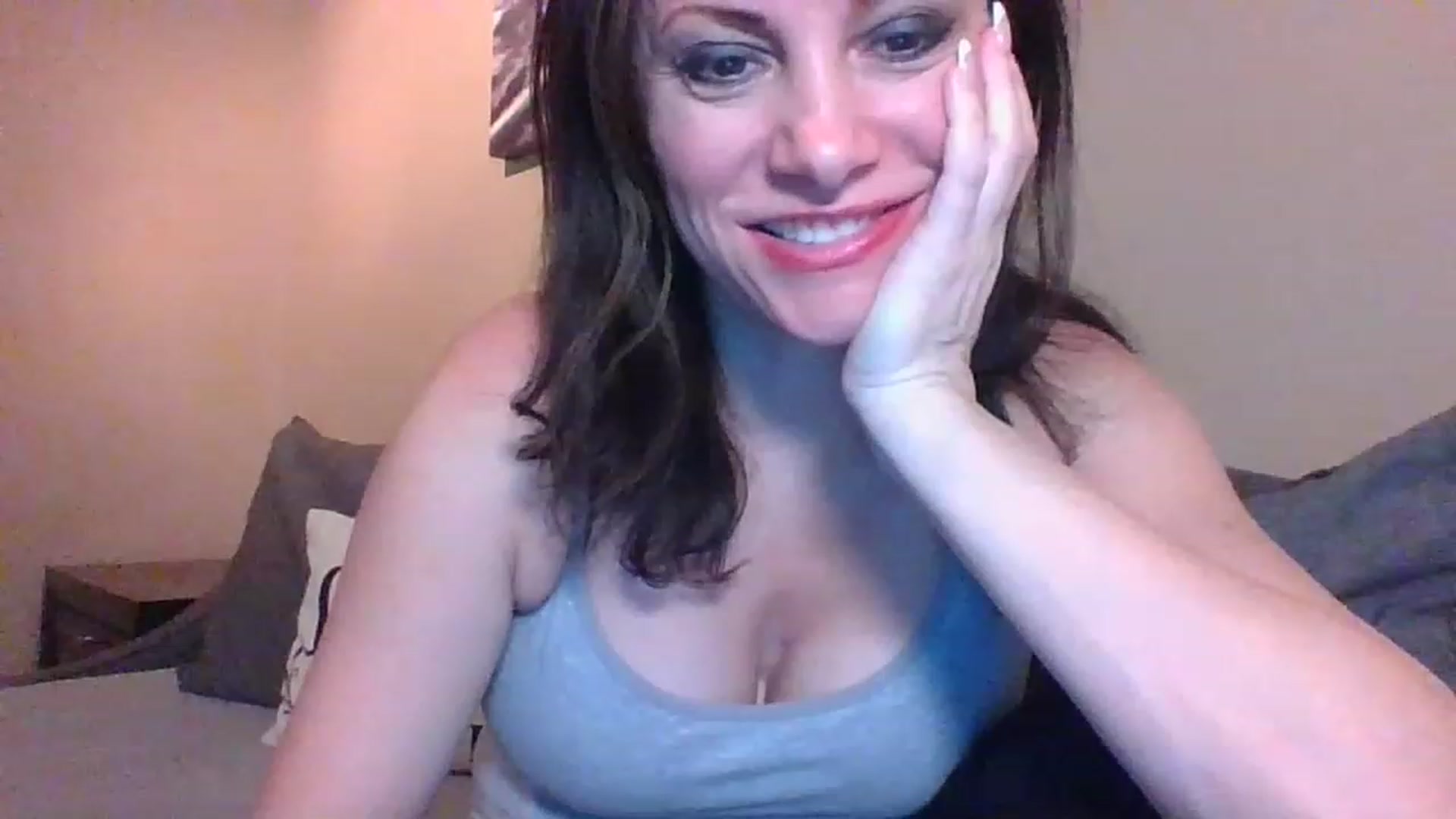 Gallery image thumbnail from LVDOLL's myfreecams stream on, 02/24/2023, 06:25 image 20 of 20