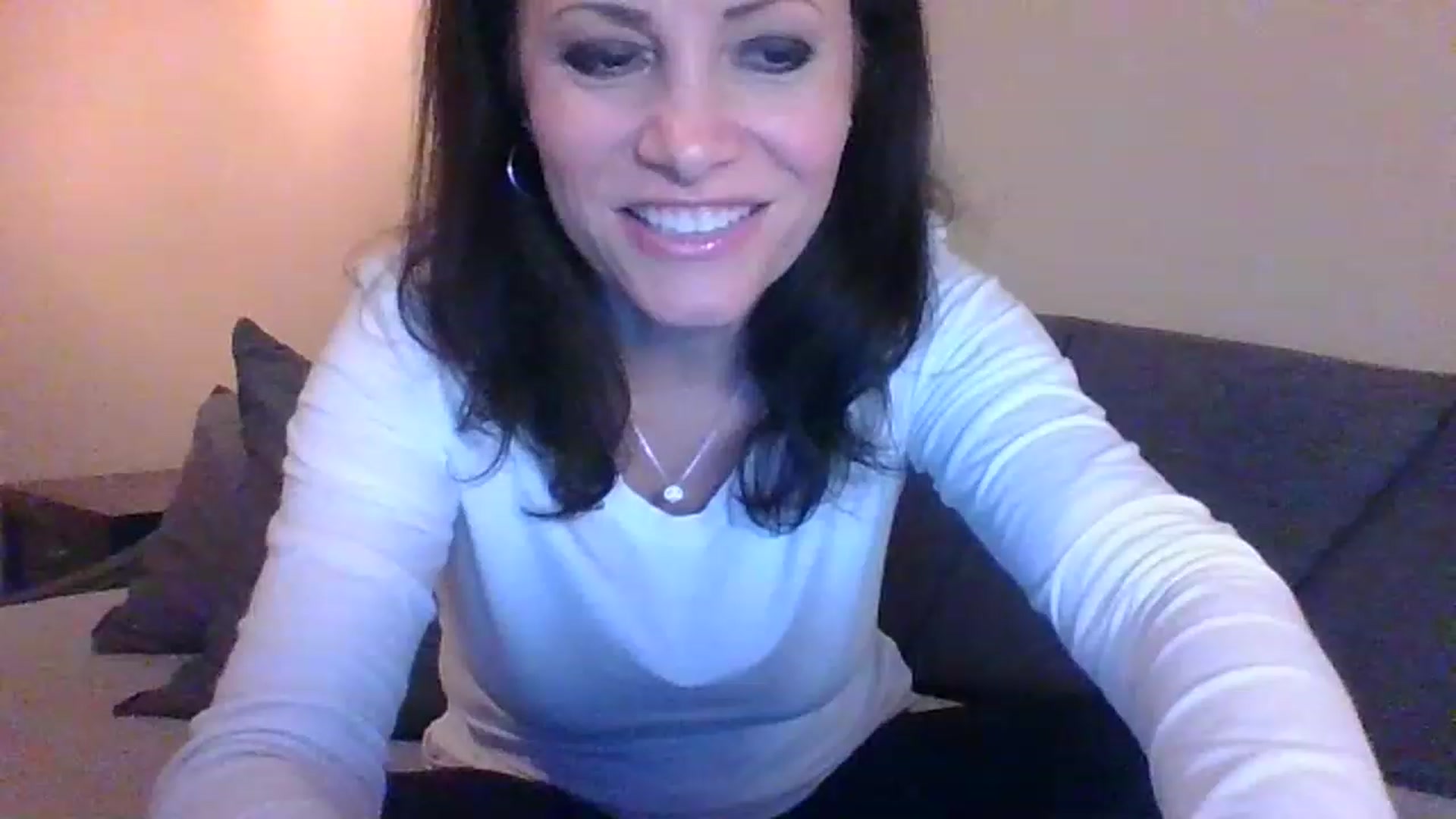 Gallery image thumbnail from LVDOLL's myfreecams stream on, 03/01/2023, 08:17 image 9 of 20