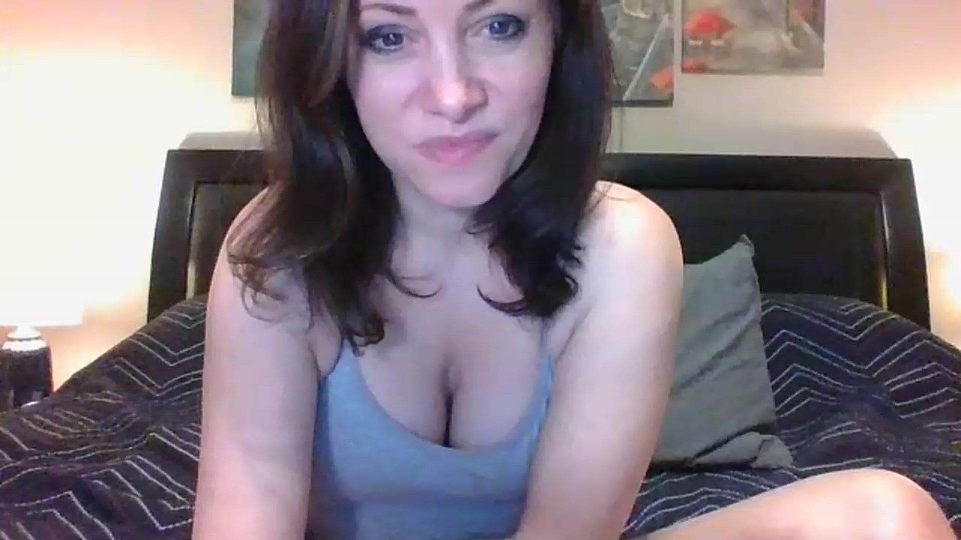 Gallery image thumbnail from LVDOLL's myfreecams stream on, 03/08/2023, 07:39 image 12 of 20