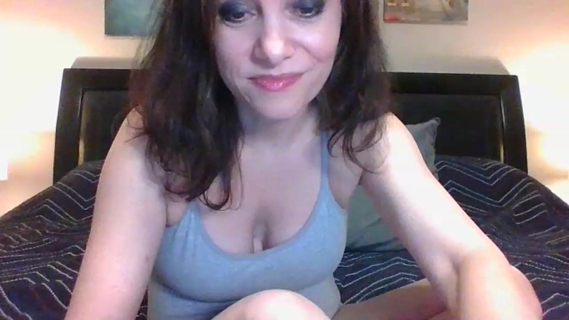 Gallery image thumbnail from LVDOLL's myfreecams stream on, 03/10/2023, 07:54 image 2 of 20