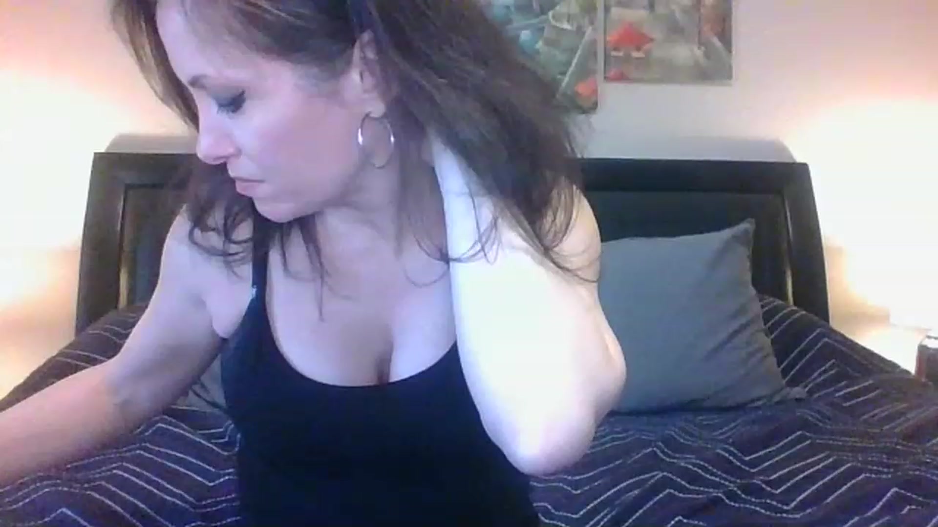 Gallery image thumbnail from LVDOLL's myfreecams stream on, 03/13/2023, 20:20 image 15 of 20