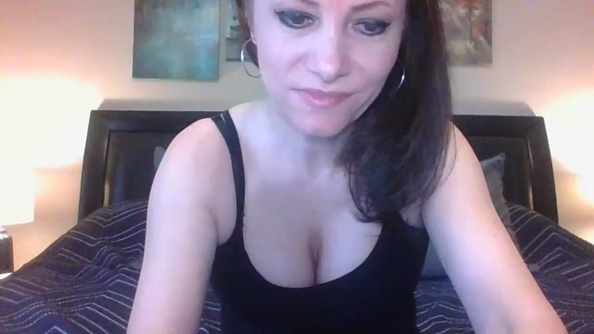 Gallery image thumbnail from LVDOLL's myfreecams stream on, 03/13/2023, 20:20 image 5 of 20