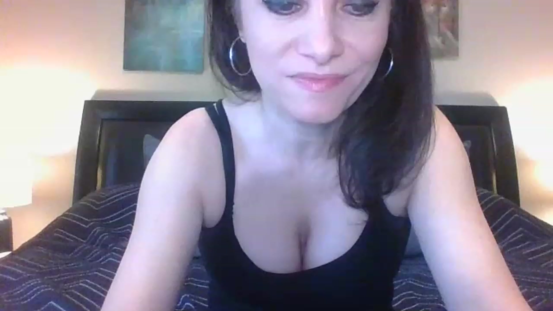Gallery image thumbnail from LVDOLL's myfreecams stream on, 03/13/2023, 20:20 image 3 of 20