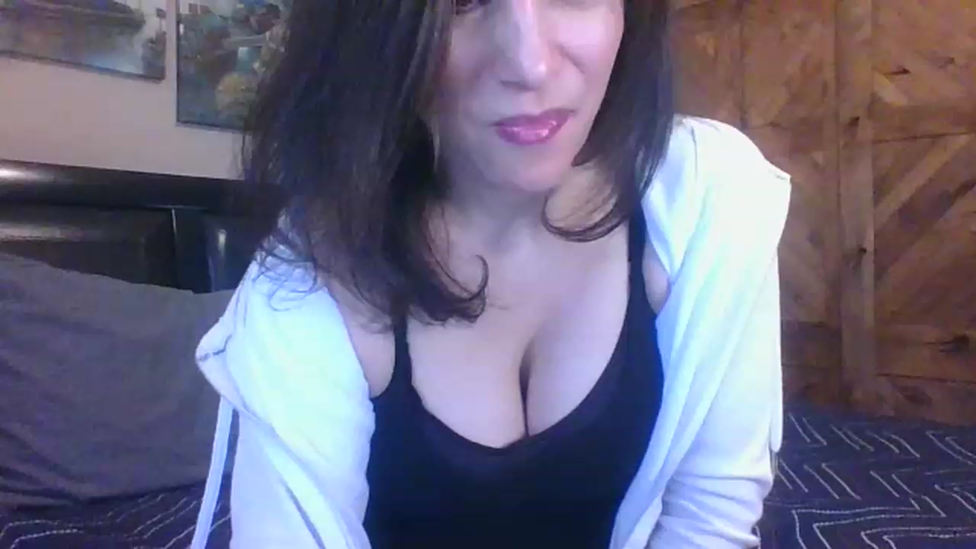Gallery image thumbnail from LVDOLL's myfreecams stream on, 03/13/2023, 21:36 image 10 of 20