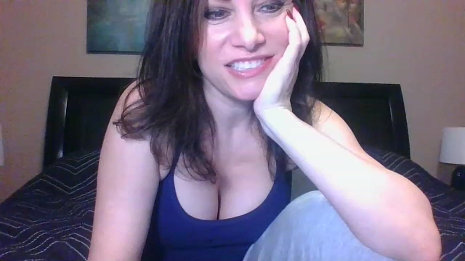 Gallery image thumbnail from LVDOLL's myfreecams stream on, 03/15/2023, 05:22 image 17 of 20