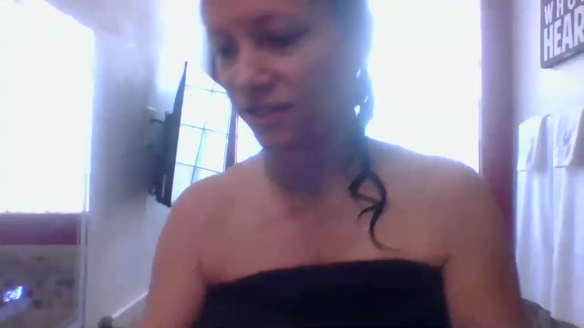 Gallery image thumbnail from LVDOLL's myfreecams stream on, 03/17/2023, 17:50 image 14 of 20