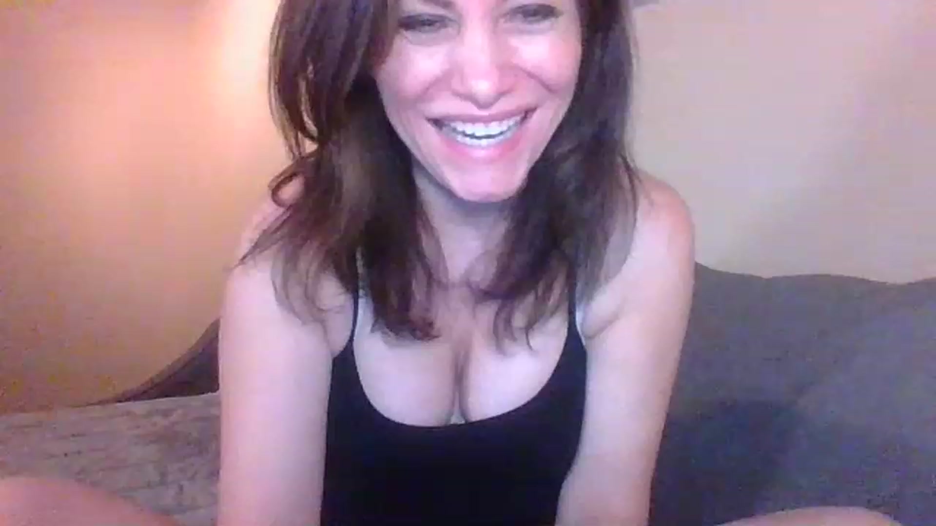 Gallery image thumbnail from LVDOLL's myfreecams stream on, 03/22/2023, 03:06 image 17 of 20