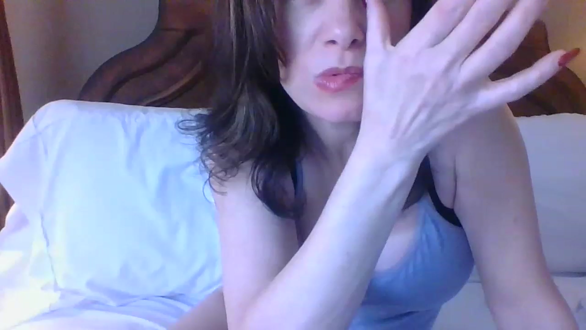 Gallery image thumbnail from LVDOLL's myfreecams stream on, 03/23/2023, 24:36 image 14 of 20