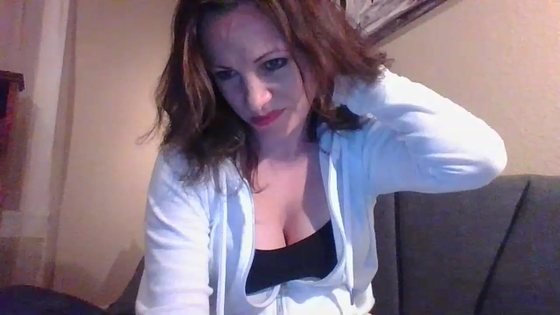 Gallery image thumbnail from LVDOLL's myfreecams stream on, 03/28/2023, 04:26 image 18 of 20