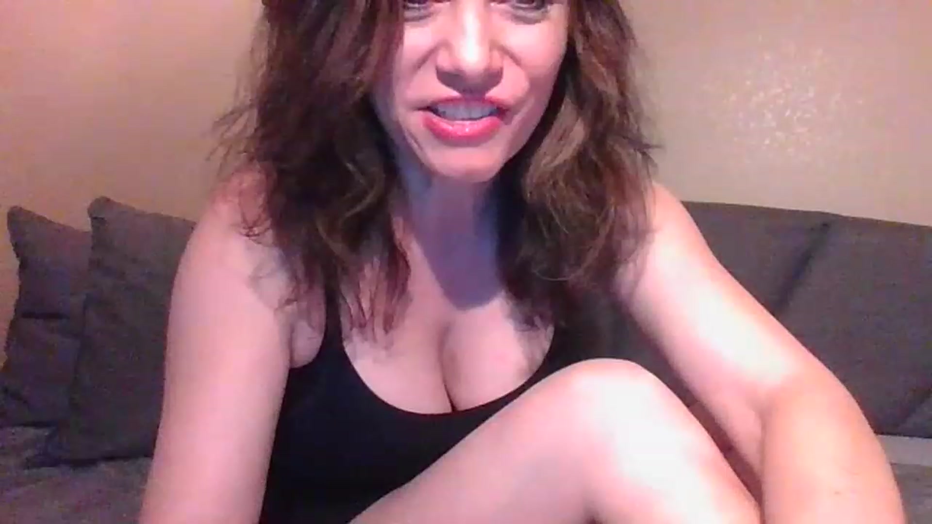 Gallery image thumbnail from LVDOLL's myfreecams stream on, 03/28/2023, 04:26 image 3 of 20