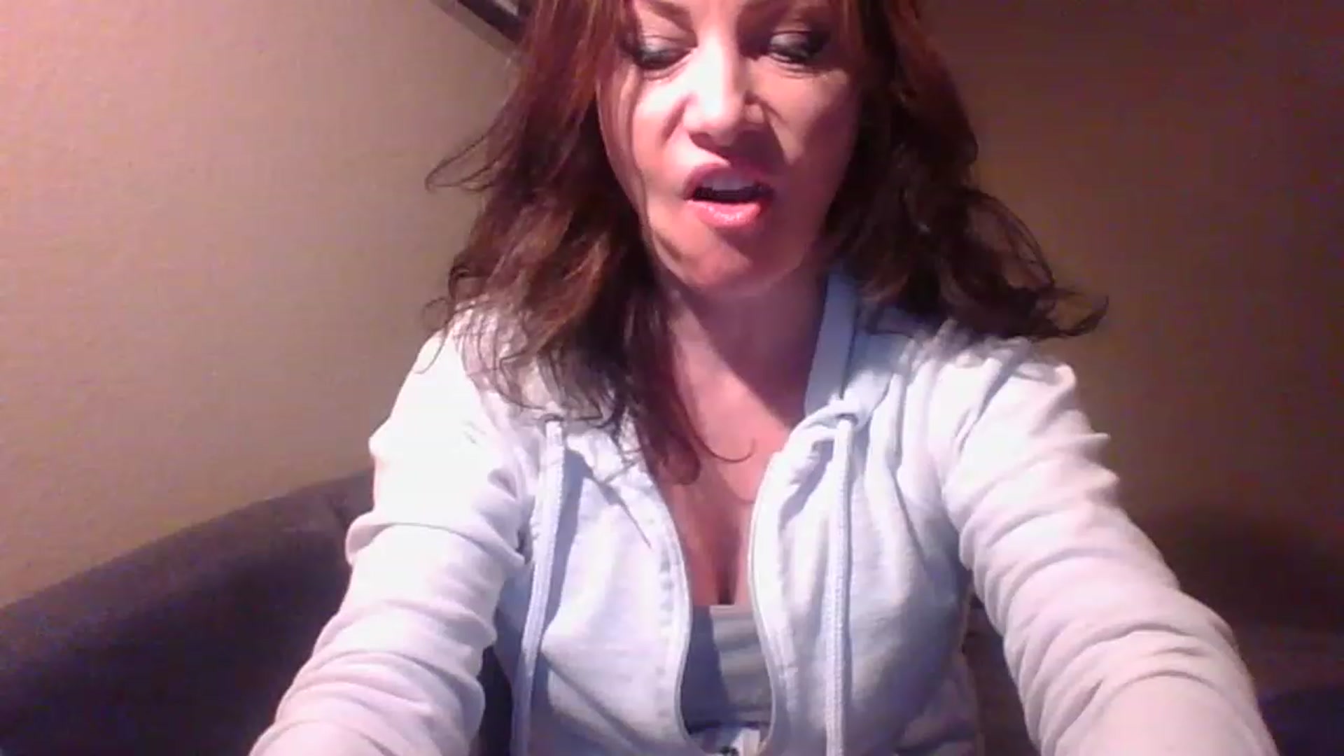 Gallery image thumbnail from LVDOLL's myfreecams stream on, 03/30/2023, 01:55 image 11 of 20