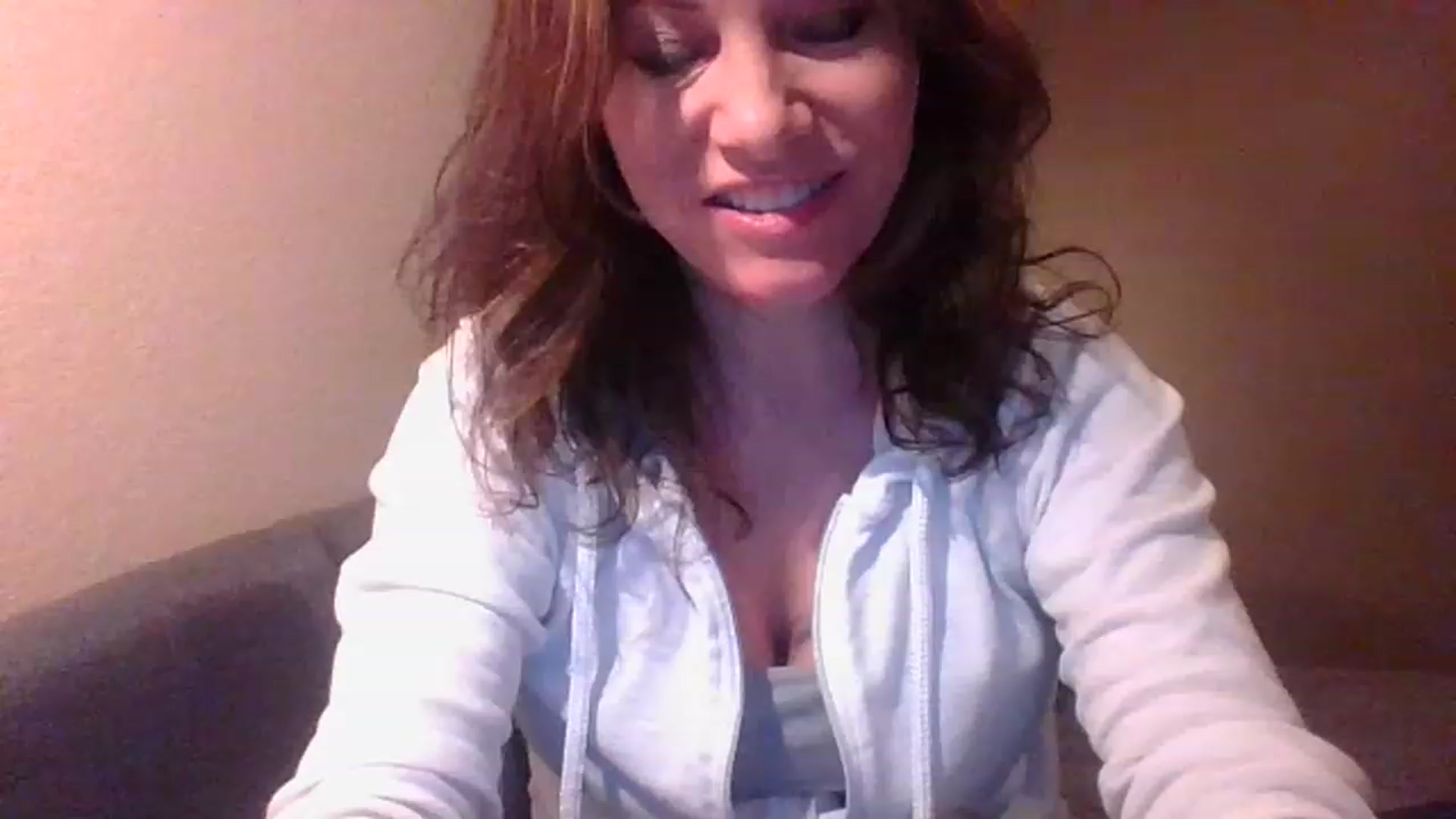 Gallery image thumbnail from LVDOLL's myfreecams stream on, 03/30/2023, 01:55 image 13 of 20