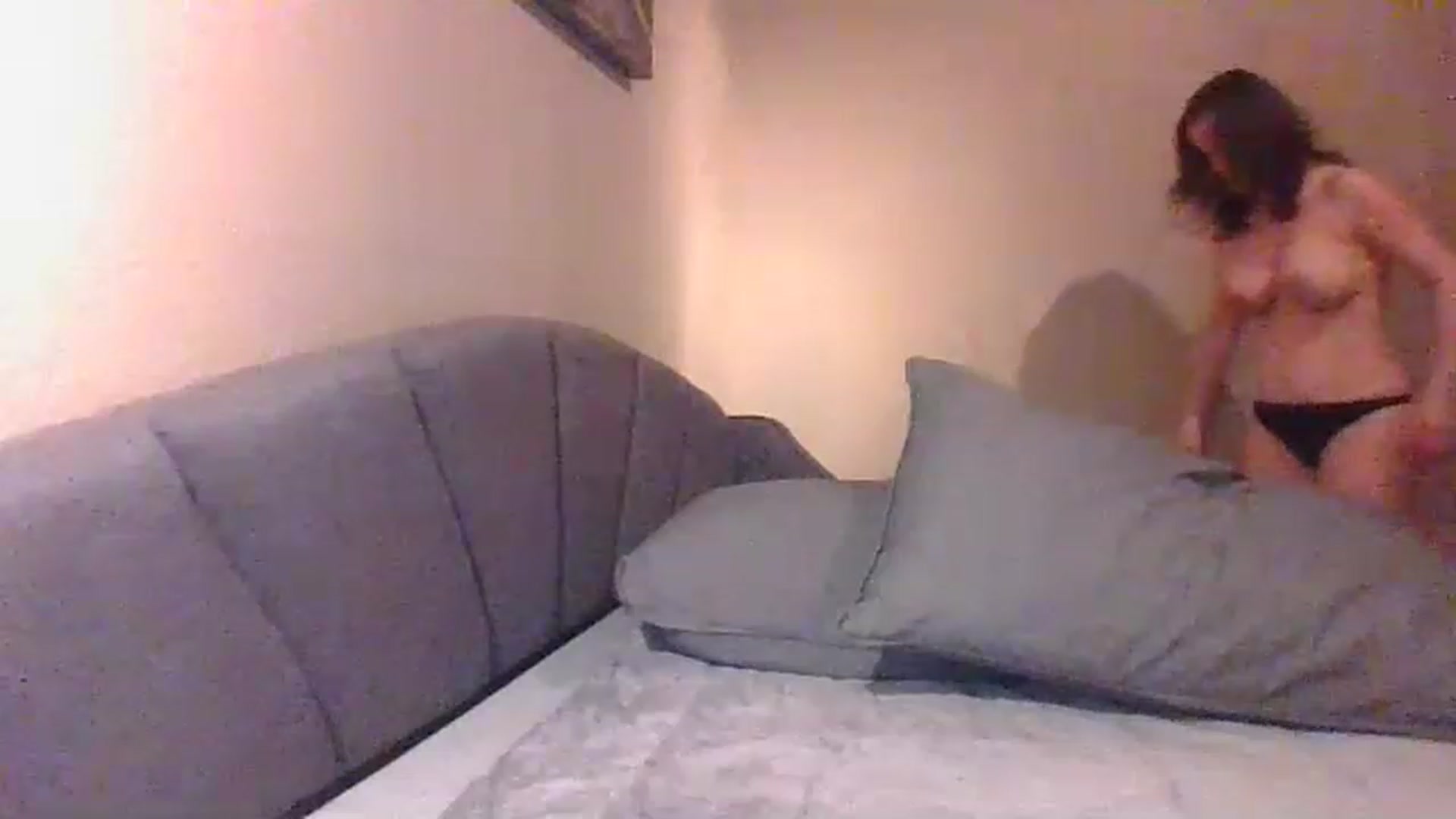 Gallery image thumbnail from LVDOLL's myfreecams stream on, 03/30/2023, 05:36 image 18 of 20