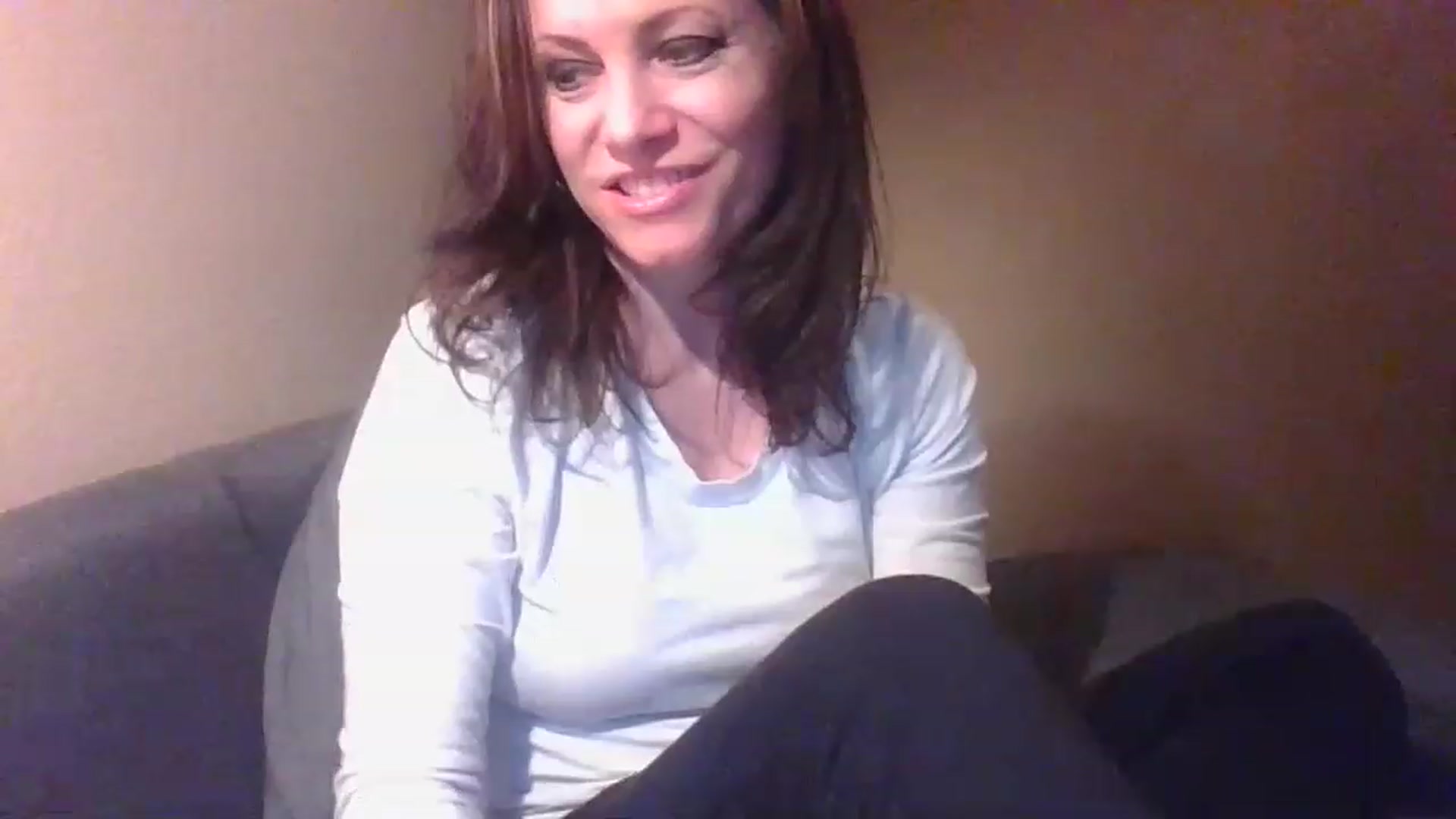 Gallery image thumbnail from LVDOLL's myfreecams stream on, 03/31/2023, 04:28 image 3 of 20