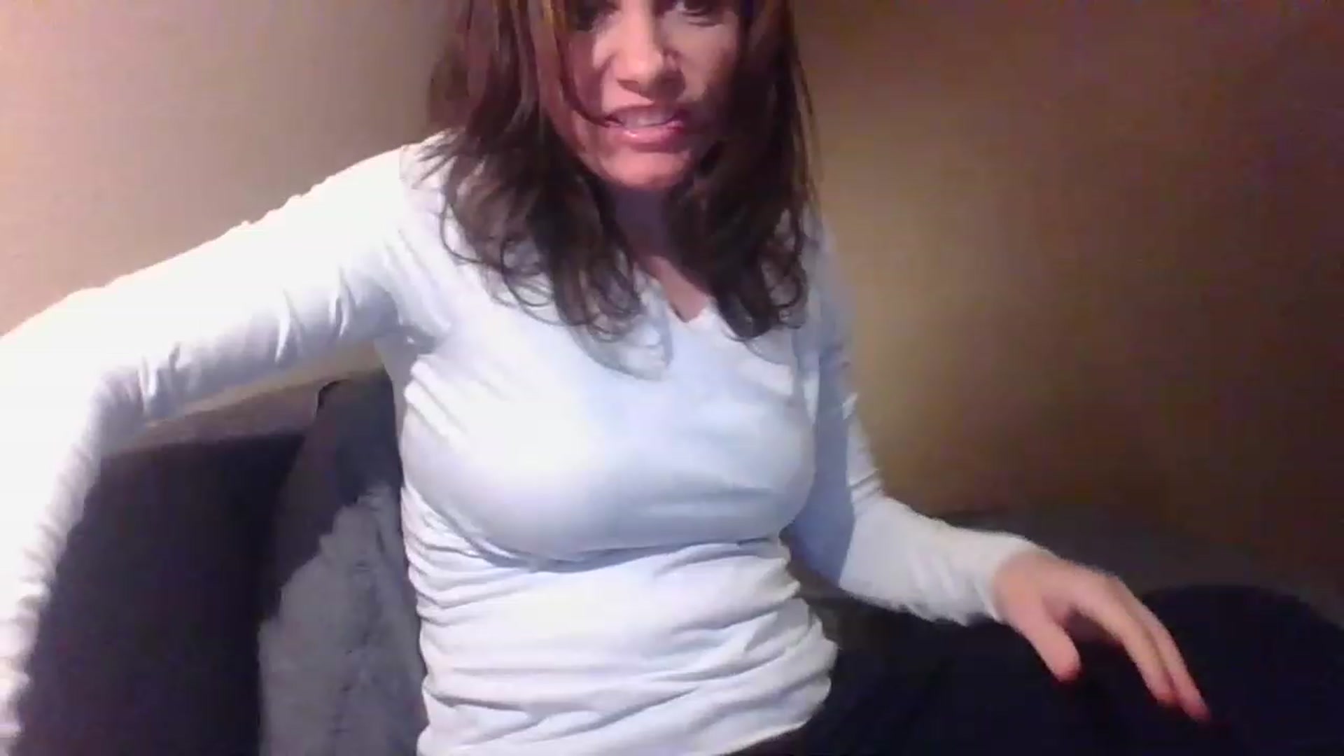 Gallery image thumbnail from LVDOLL's myfreecams stream on, 03/31/2023, 04:28 image 16 of 20