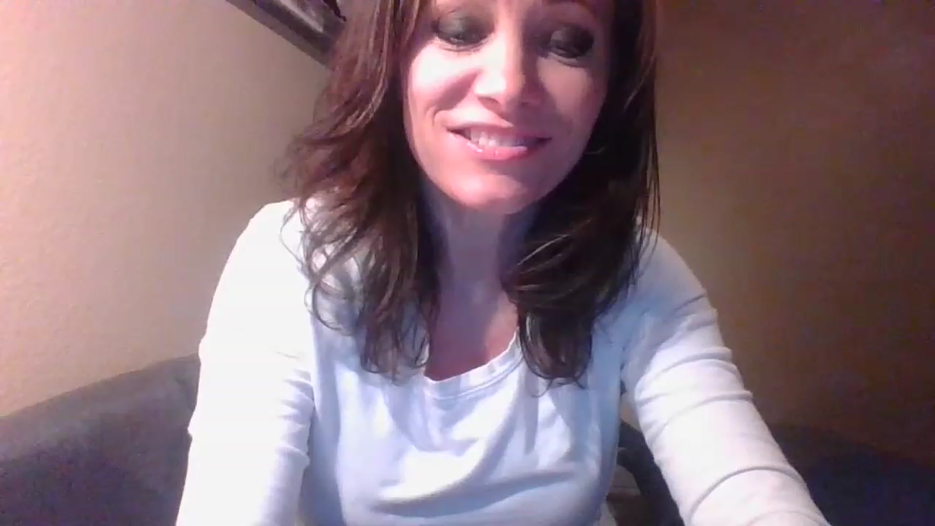 Gallery image thumbnail from LVDOLL's myfreecams stream on, 03/31/2023, 04:28 image 17 of 20