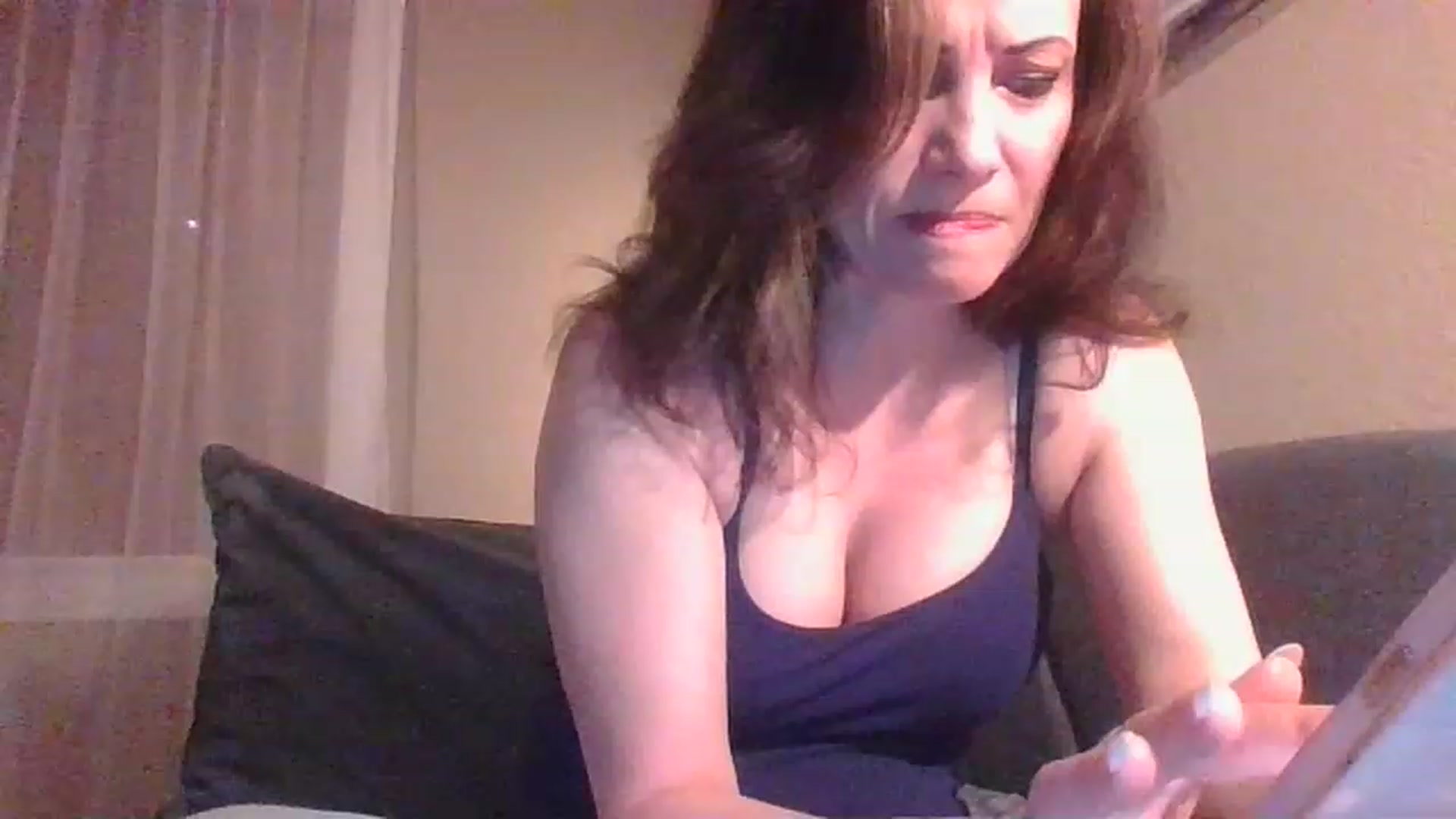 Gallery image thumbnail from LVDOLL's myfreecams stream on, 04/03/2023, 03:29 image 4 of 20
