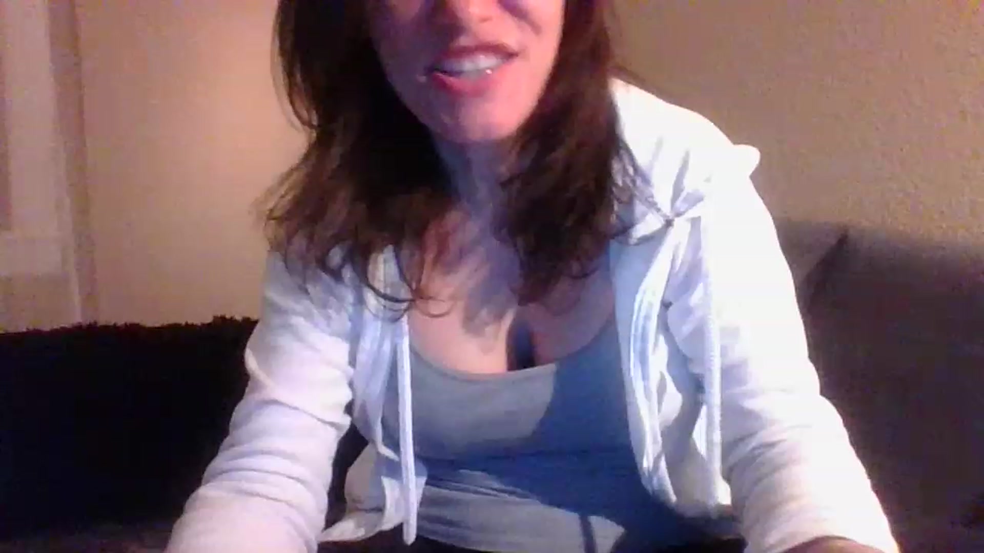 Gallery image thumbnail from LVDOLL's myfreecams stream on, 04/06/2023, 05:37 image 18 of 20