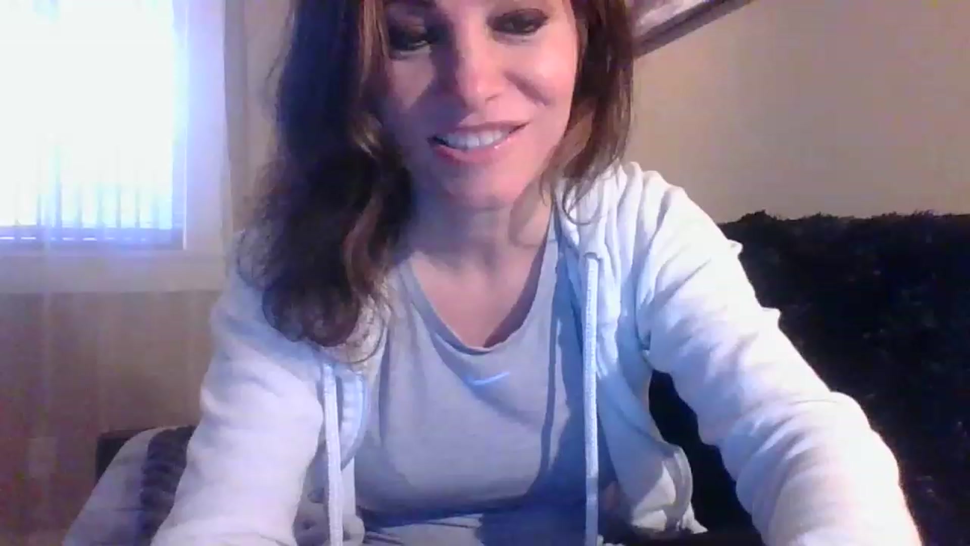 Gallery image thumbnail from LVDOLL's myfreecams stream on, 04/07/2023, 23:53 image 2 of 20
