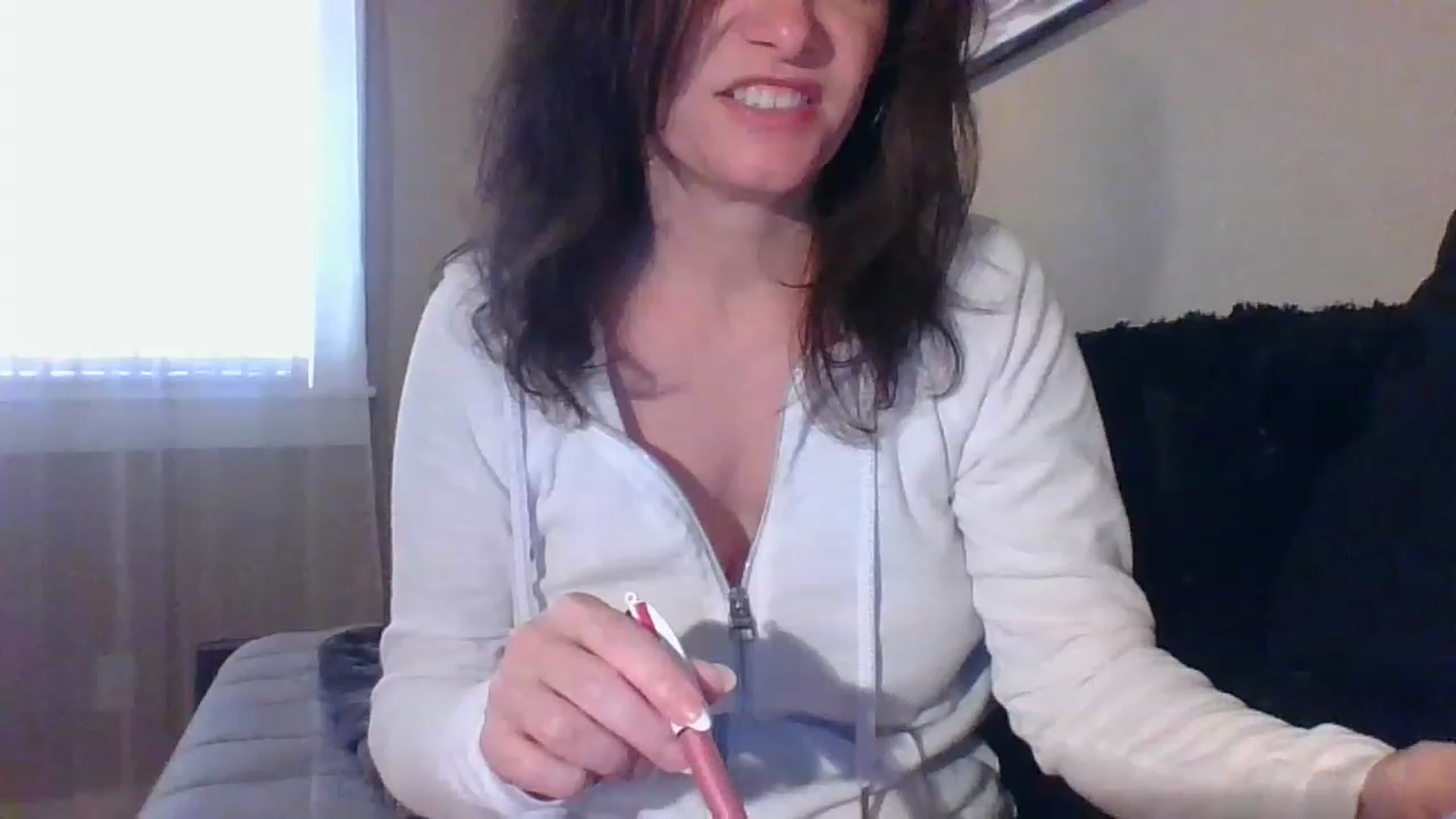 Gallery image thumbnail from LVDOLL's myfreecams stream on, 04/18/2023, 22:45 image 15 of 20